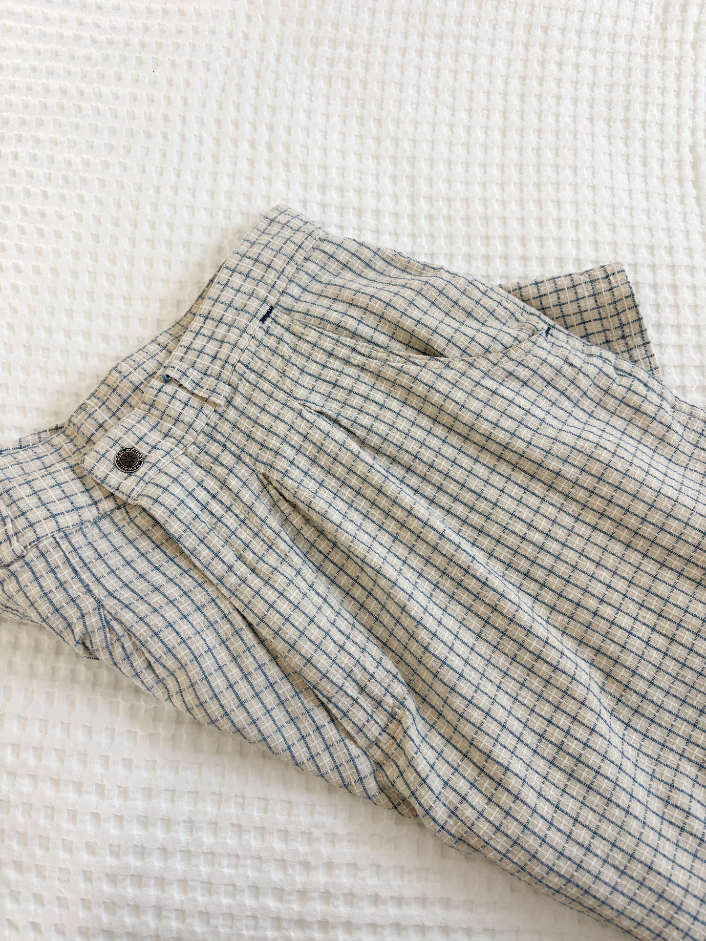 Vintage Plaid Shorts (30/31”)