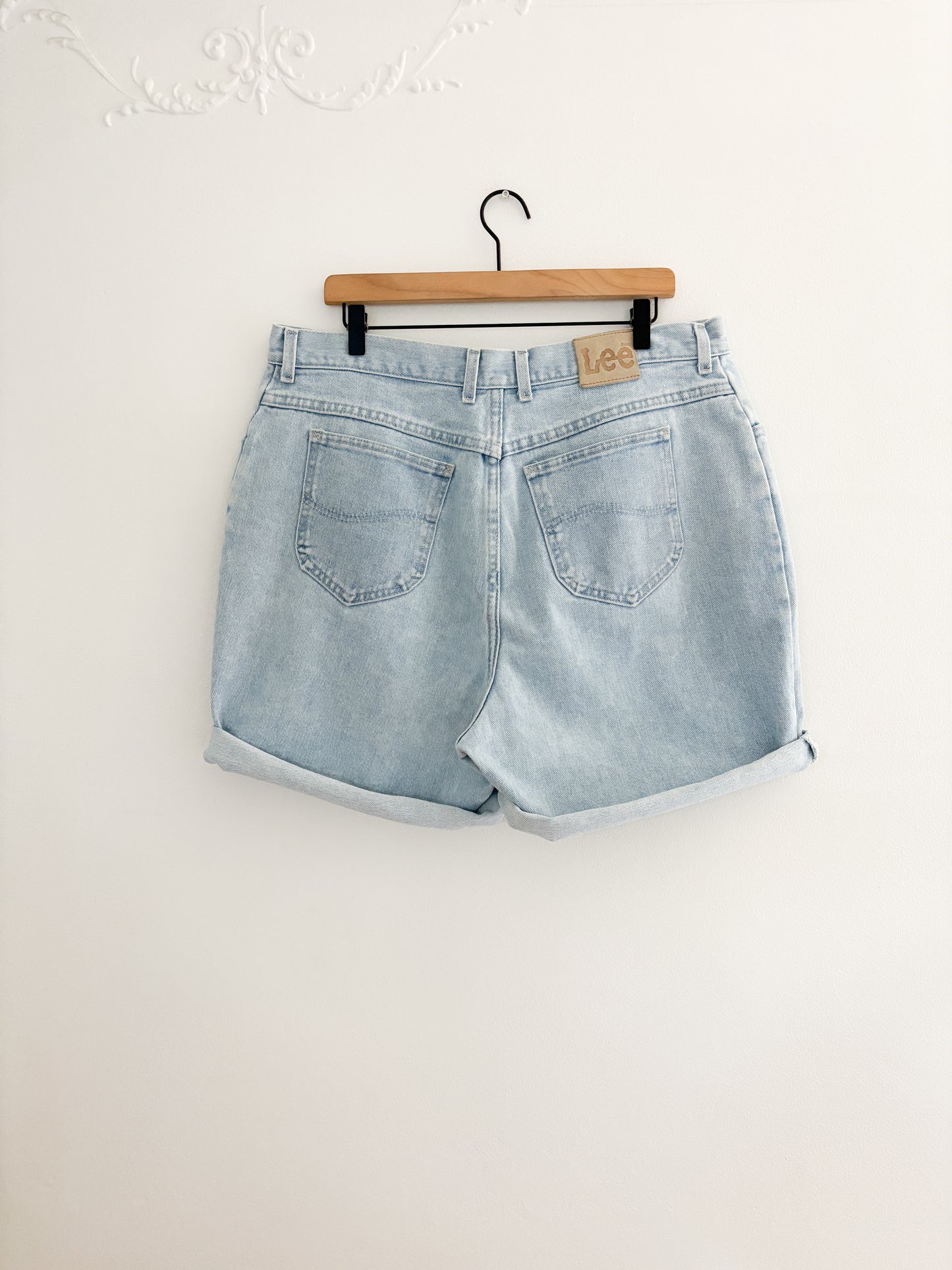 Vintage Lee Denim Shorts (36/37”)