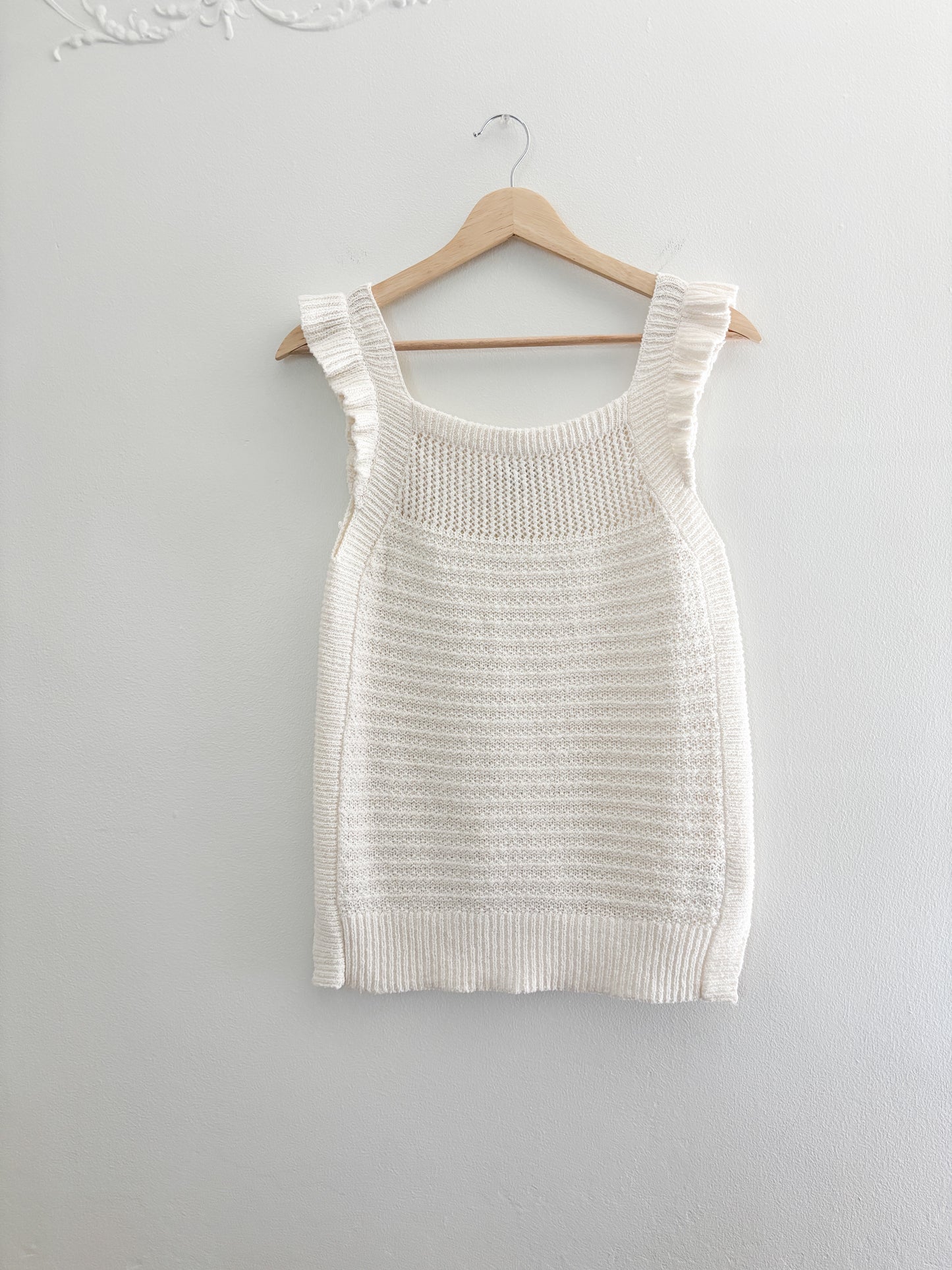 Knit Ruffle Tank Top (S)
