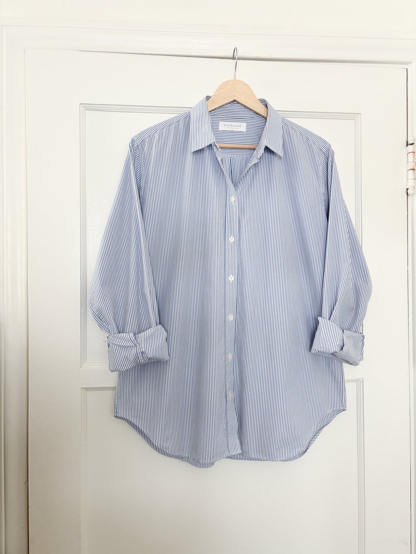 Everlane blue striped button up (M/L)