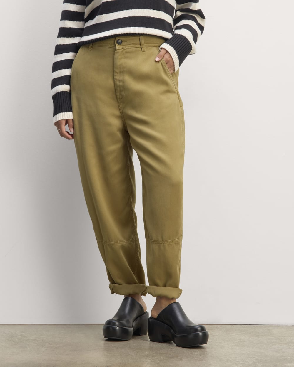 Everlane Buttersoft Chino Pants (14)