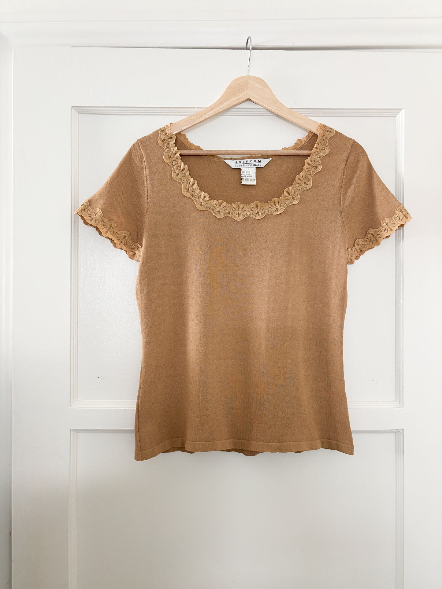Vintage Scallop Trimmed Top (M)