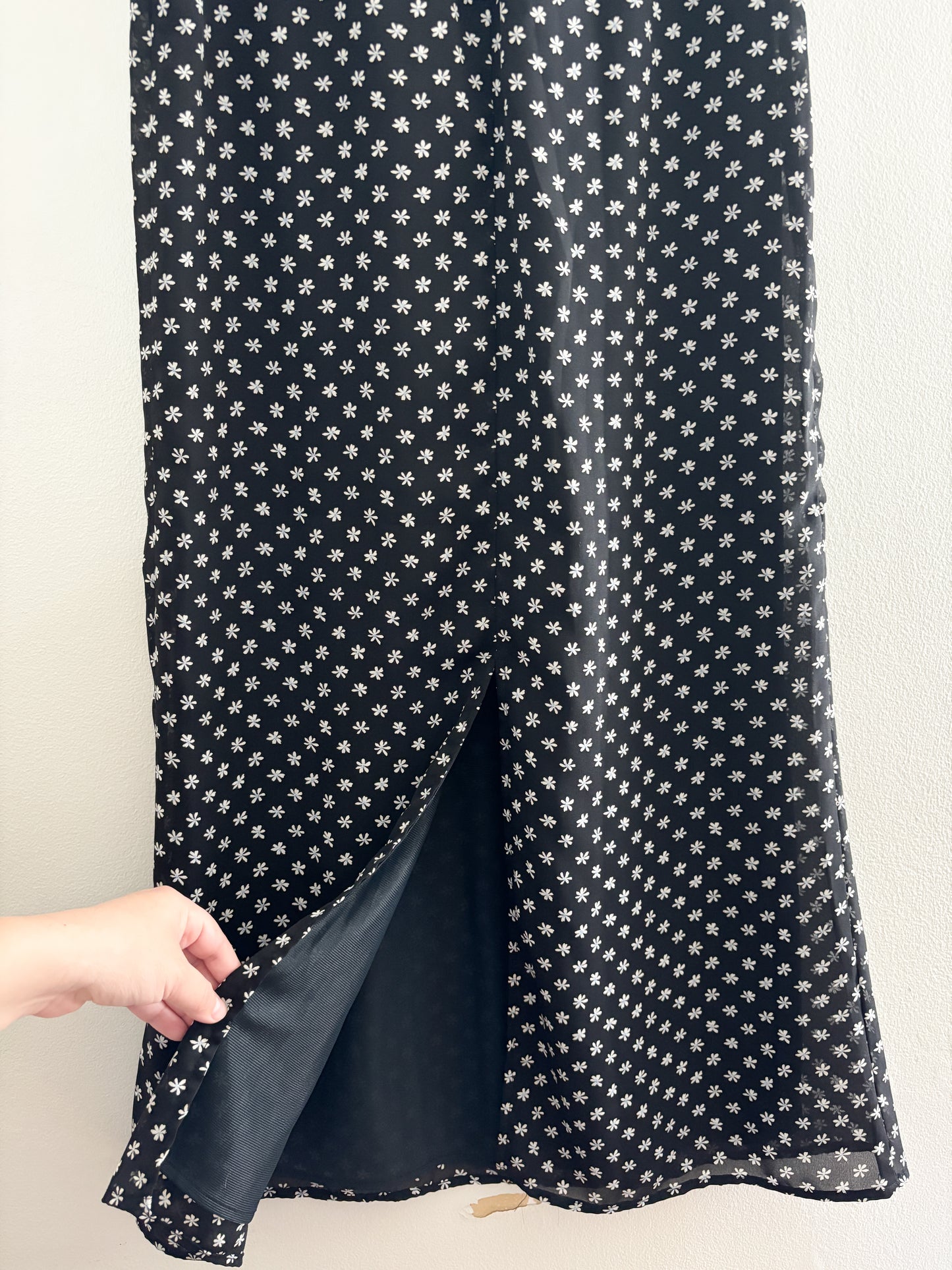 Vintage Floral Maxi Skirt (24/25”)