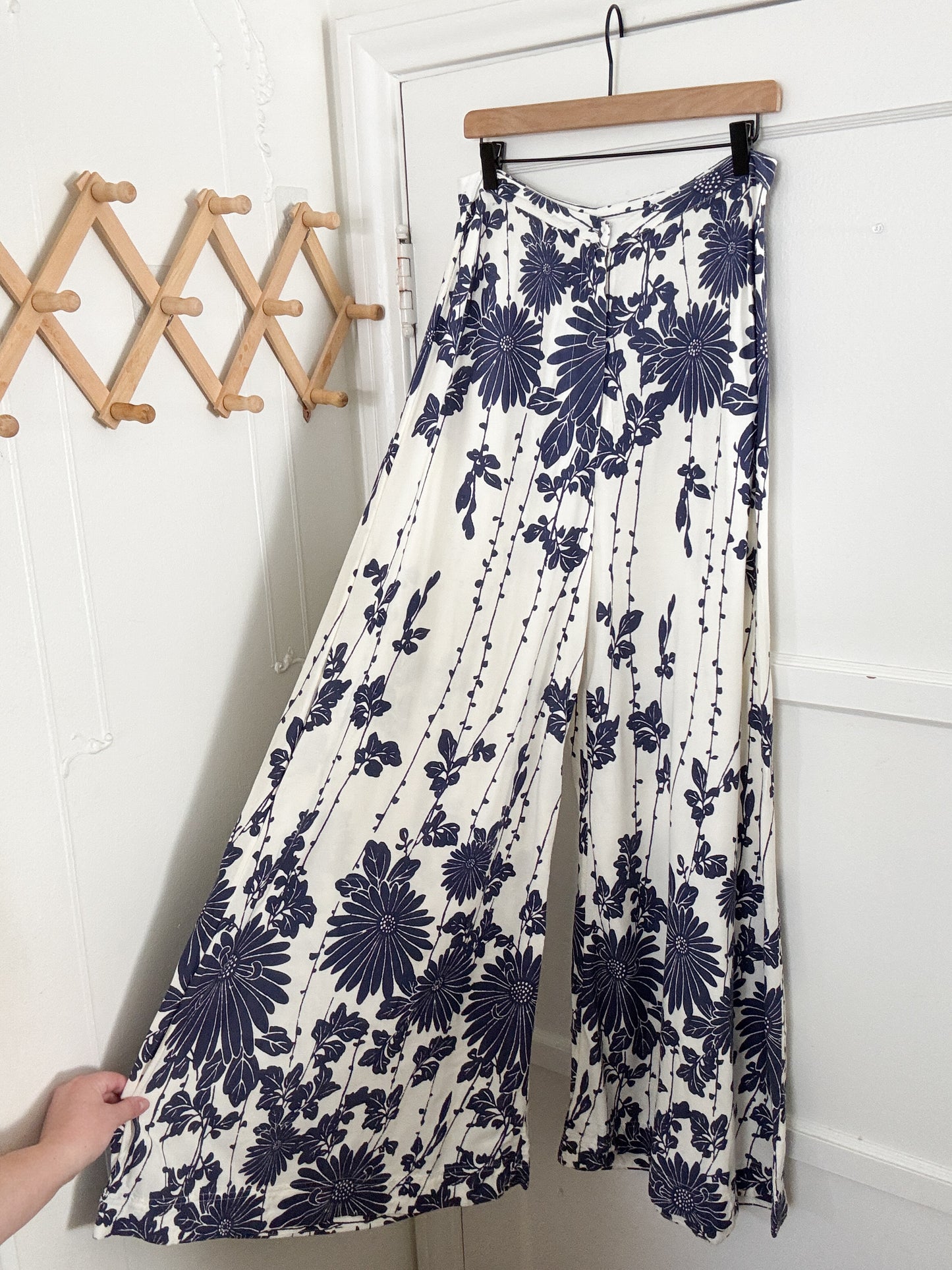 Free People Floral Blue Pants (10)