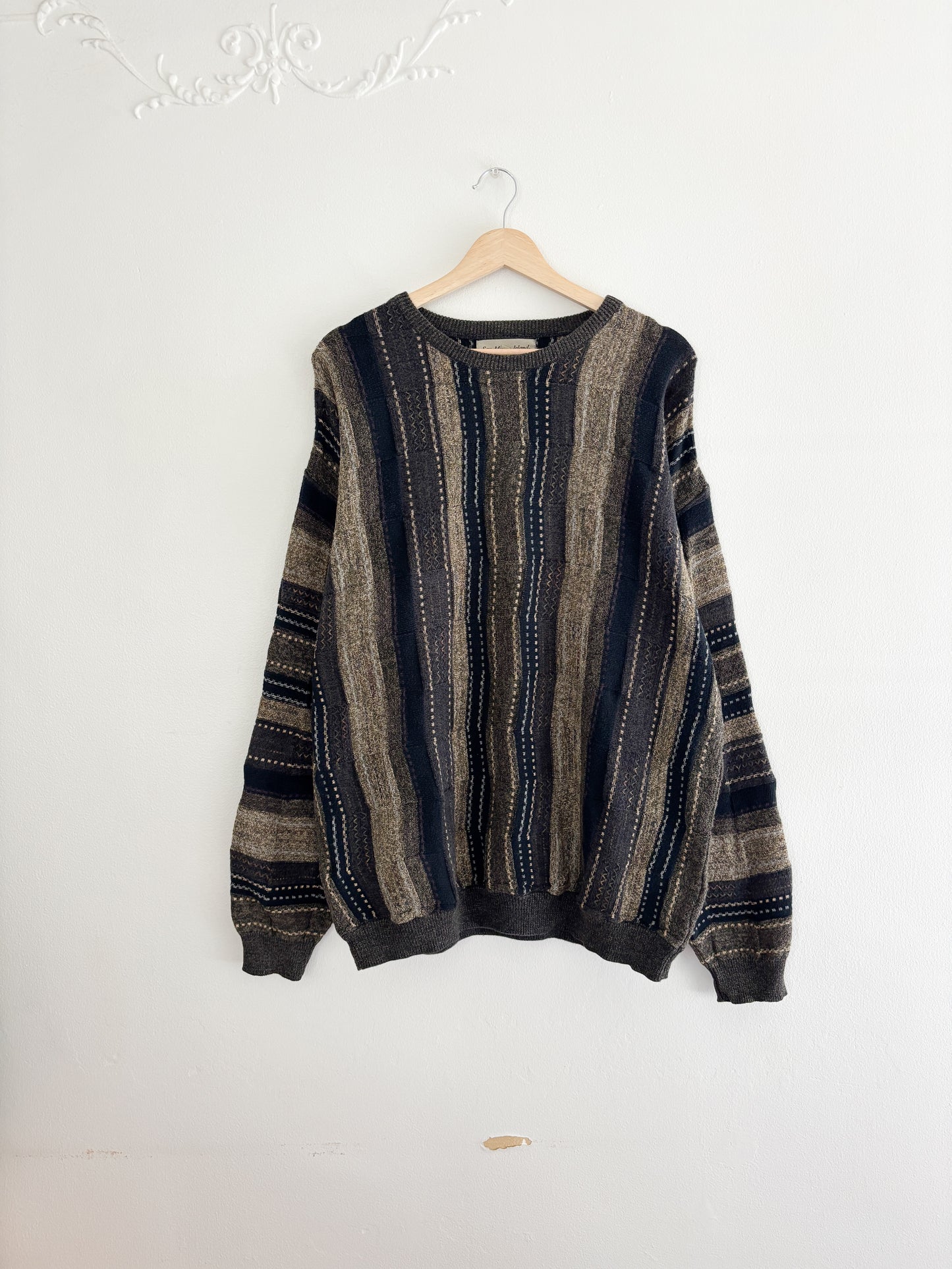Vintage Patterned Sweater (L)