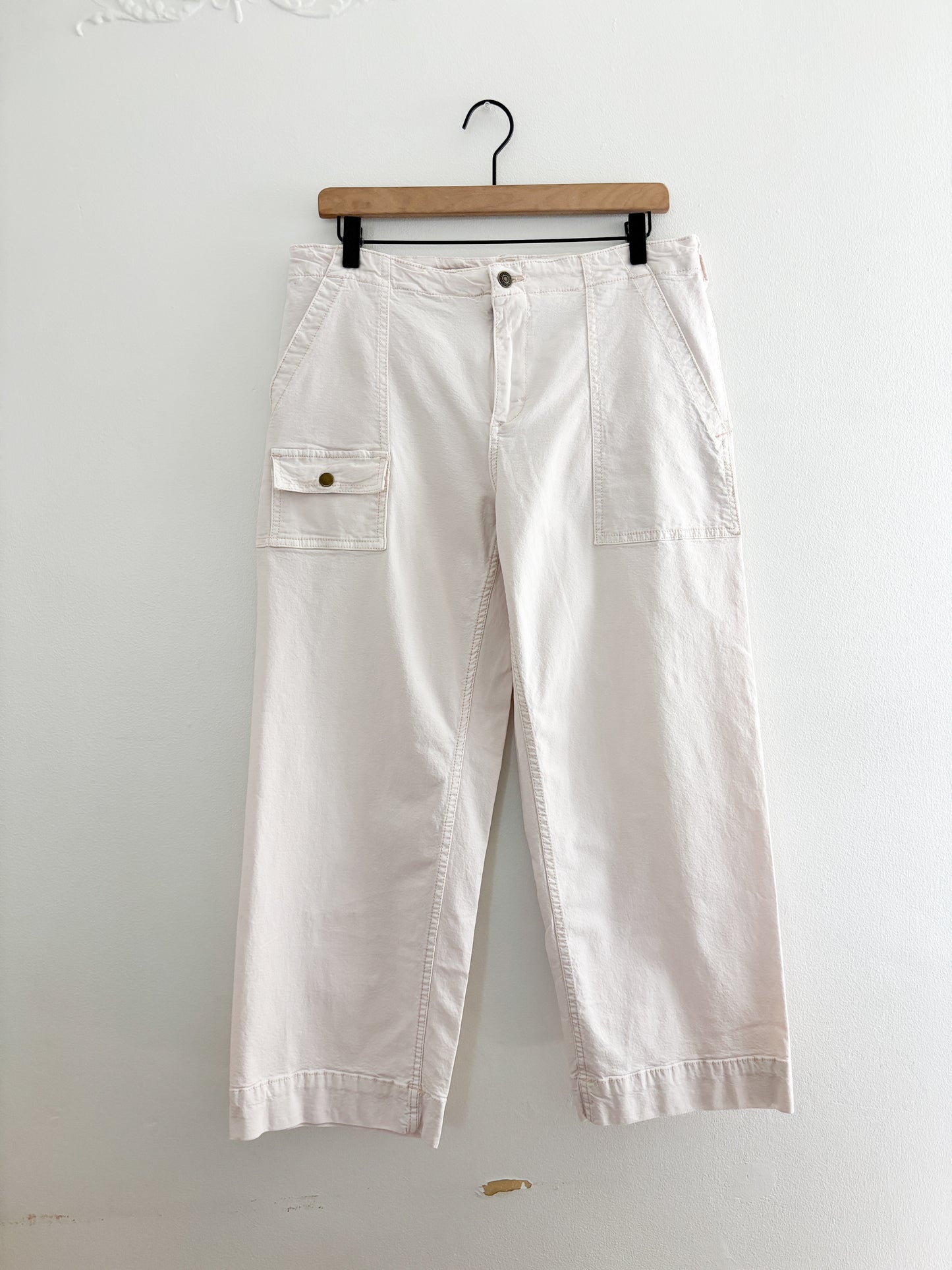Anthropologie Pilcro Low Rise Relaxed Trousers (32/33”)