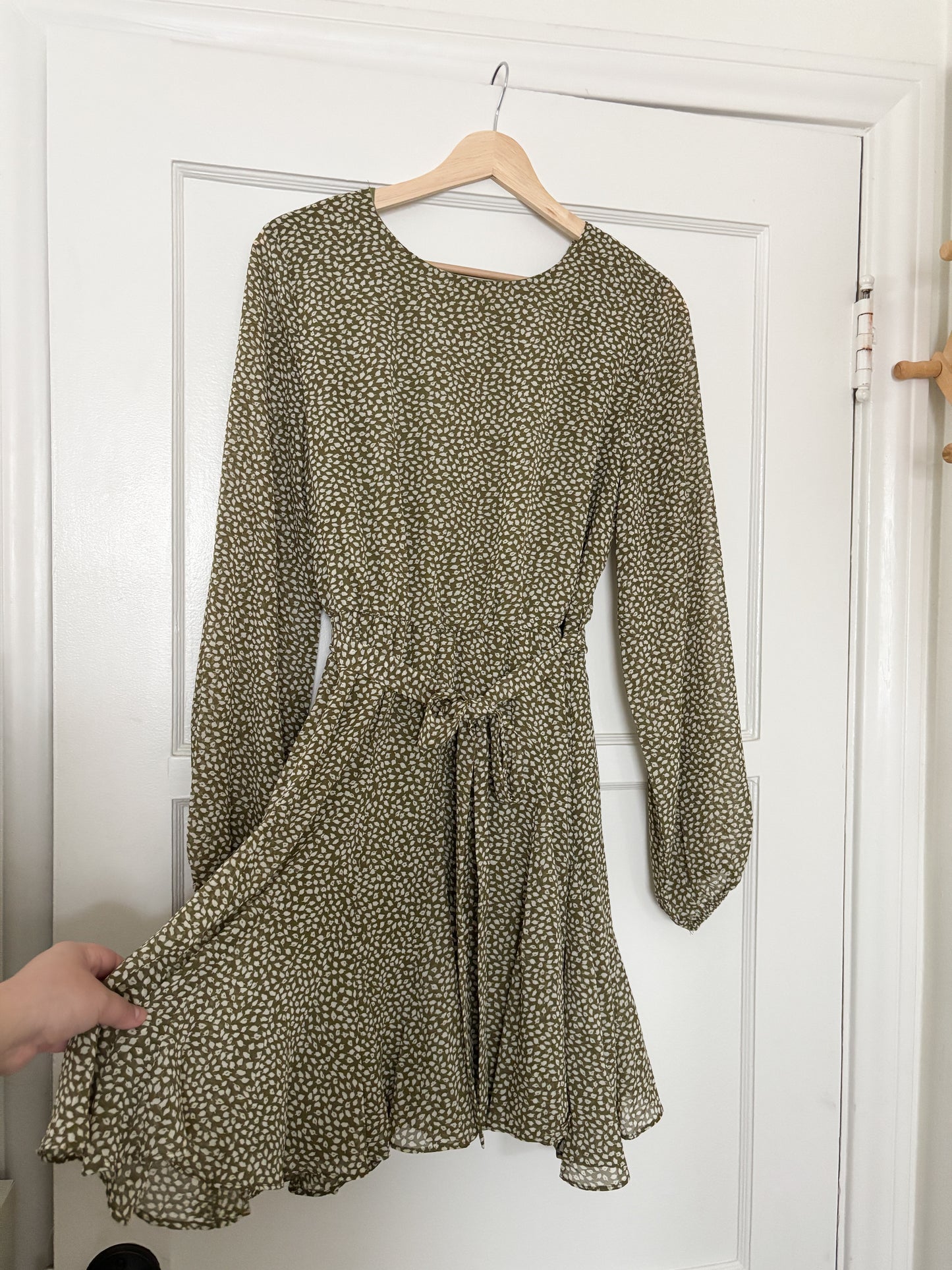 Joelle + Co Green Floral Dress (M)