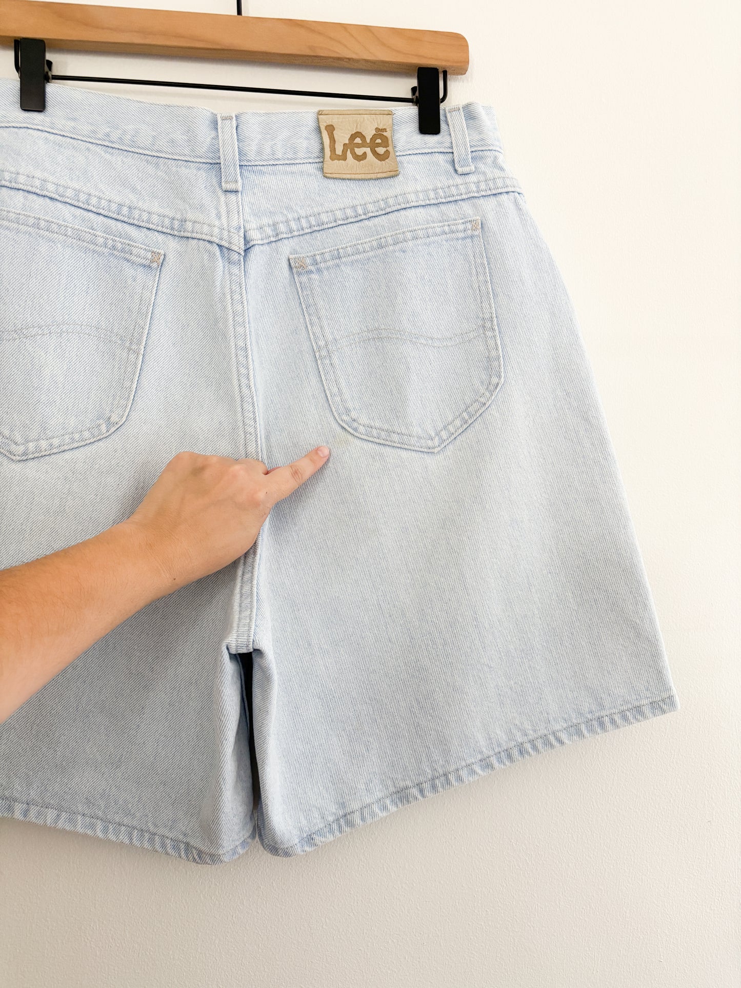 Vintage Light Wash Lee Shorts (32”)