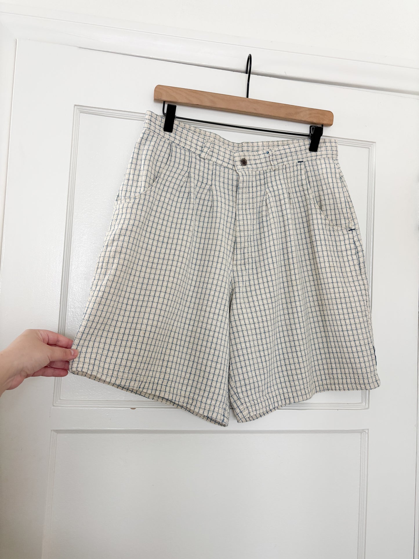 Vintage Plaid Shorts (30/31”)