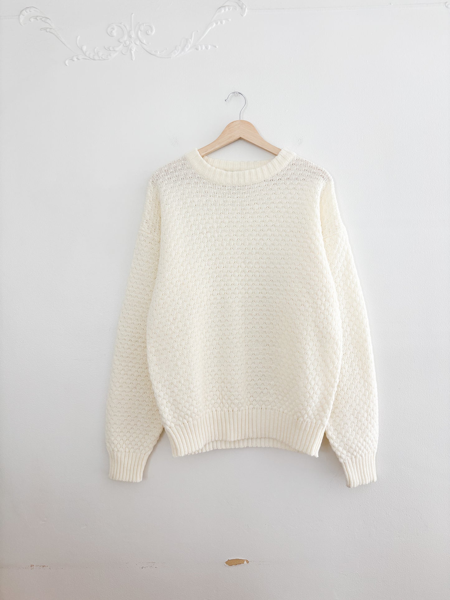 Vintage Cream Patterned Acrylic Knit (L)