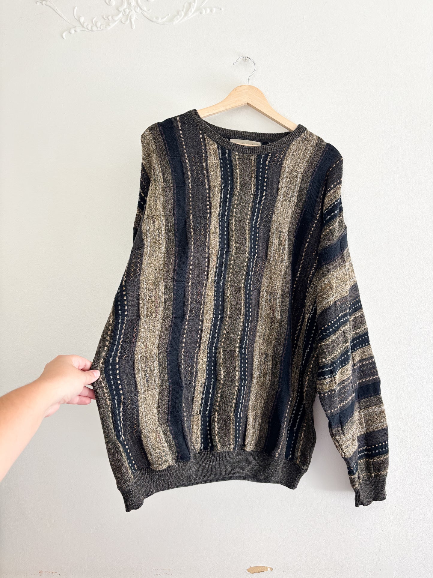 Vintage Patterned Sweater (L)