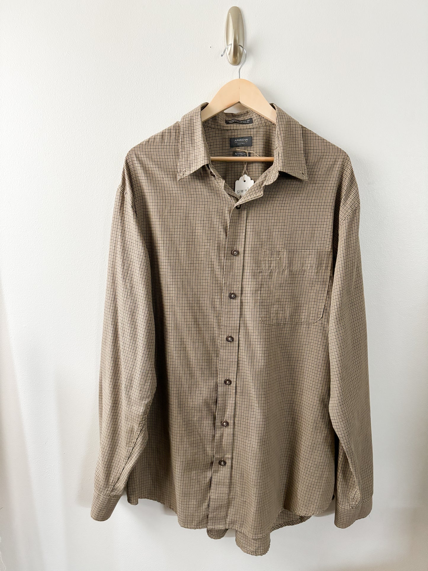 Arrow Plaid Button Down (XL)