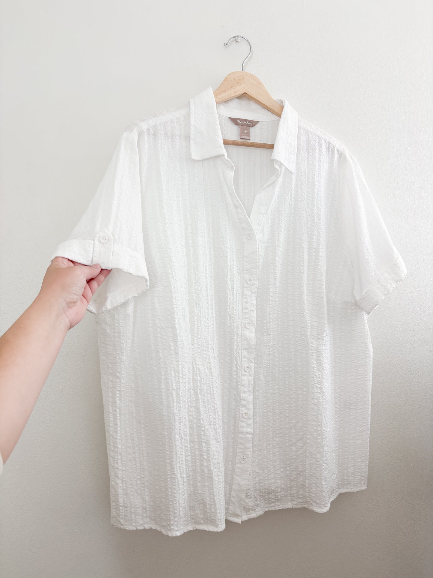 White Stag button up (XXL)