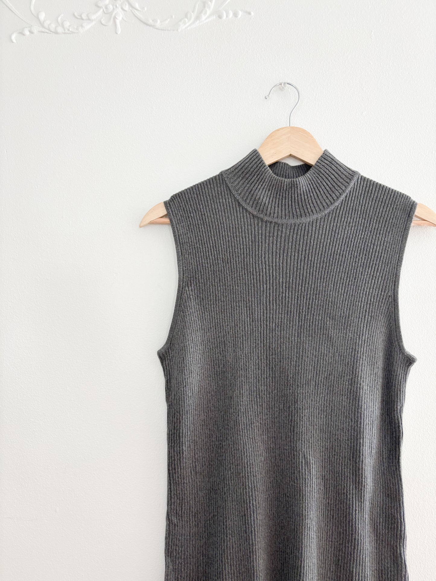 Dana Buchman Ribbed Mockneck (L)