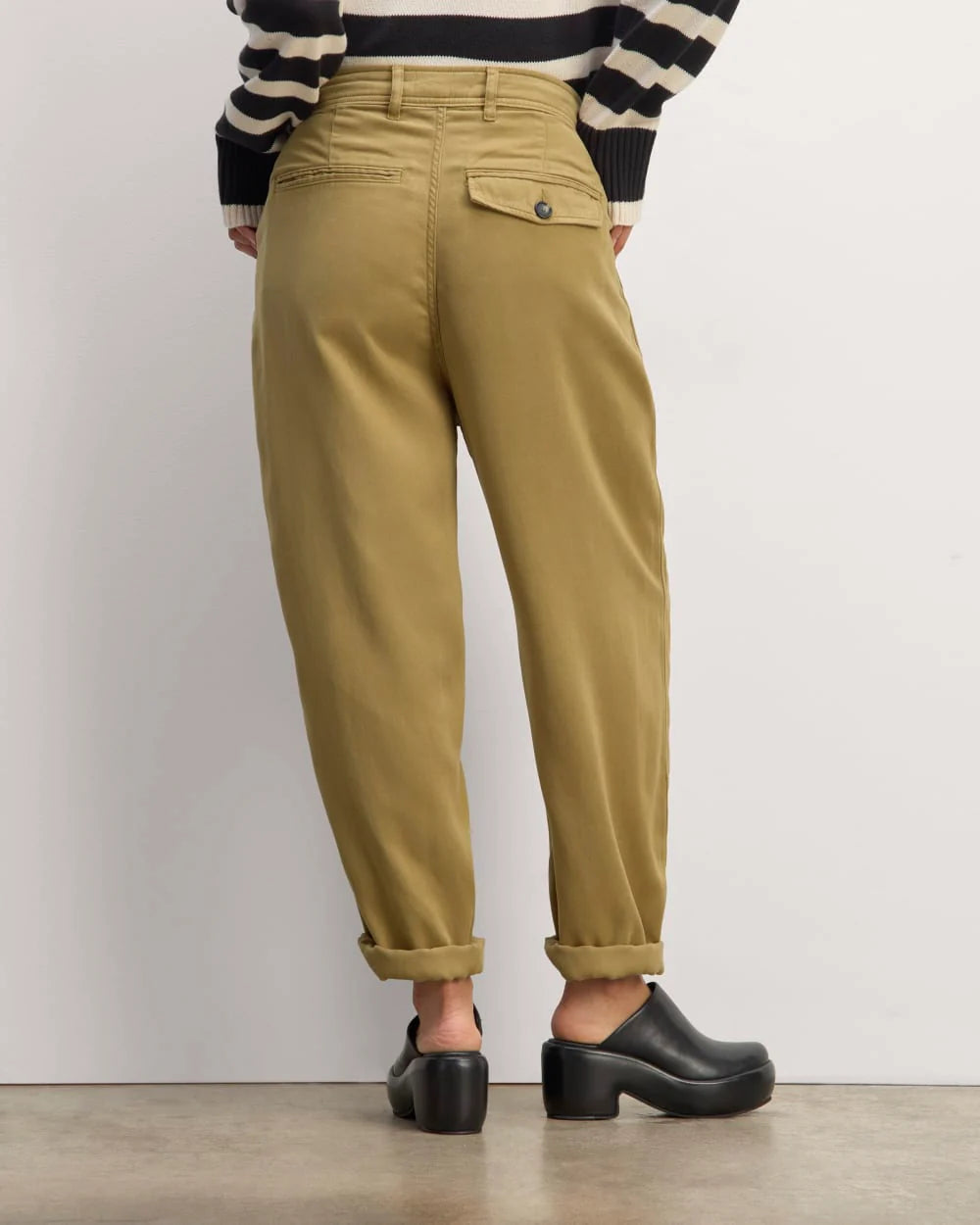 Everlane Buttersoft Chino Pants (14)