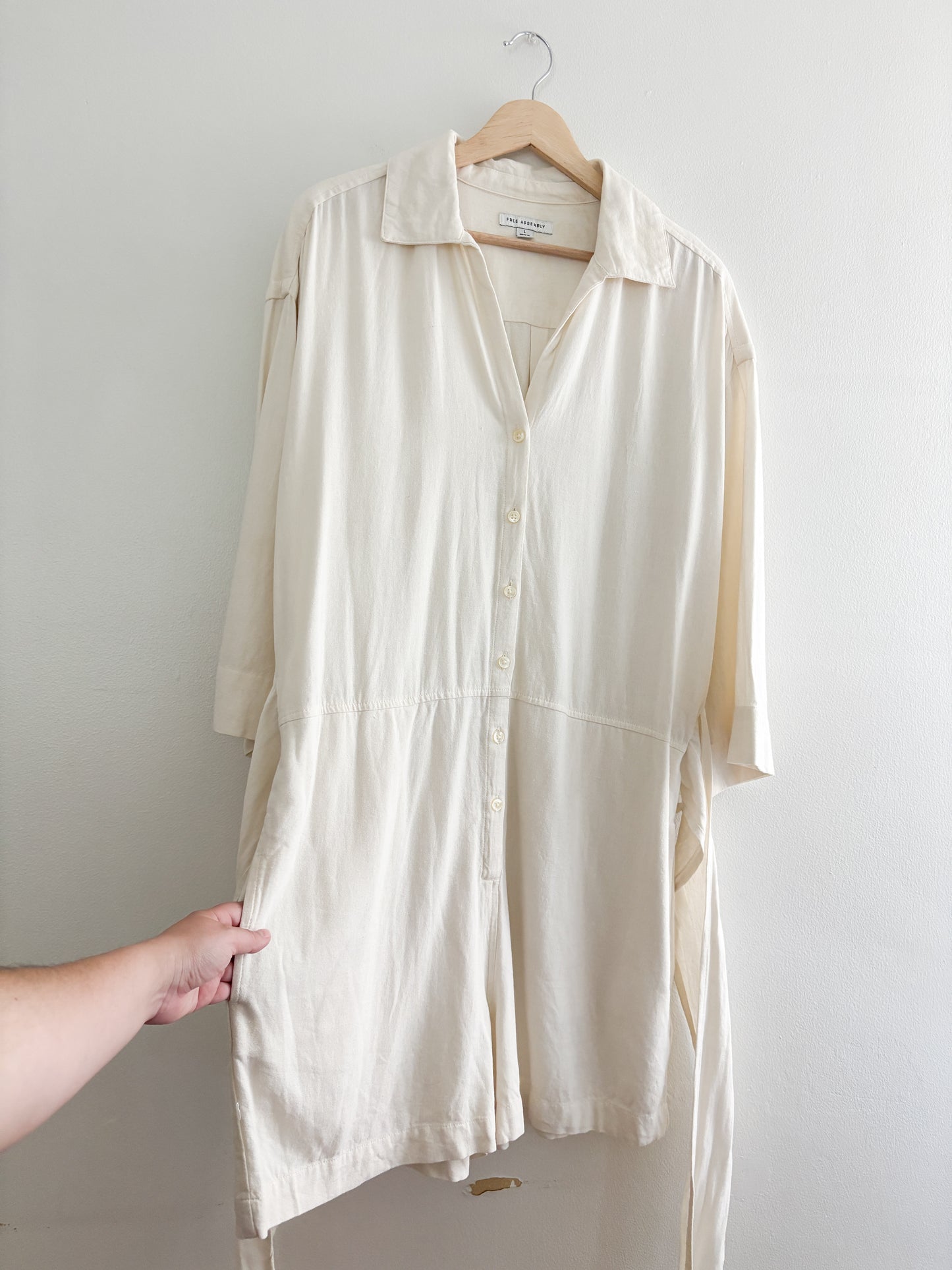 Free Assembly Linen Blend Romper (L)