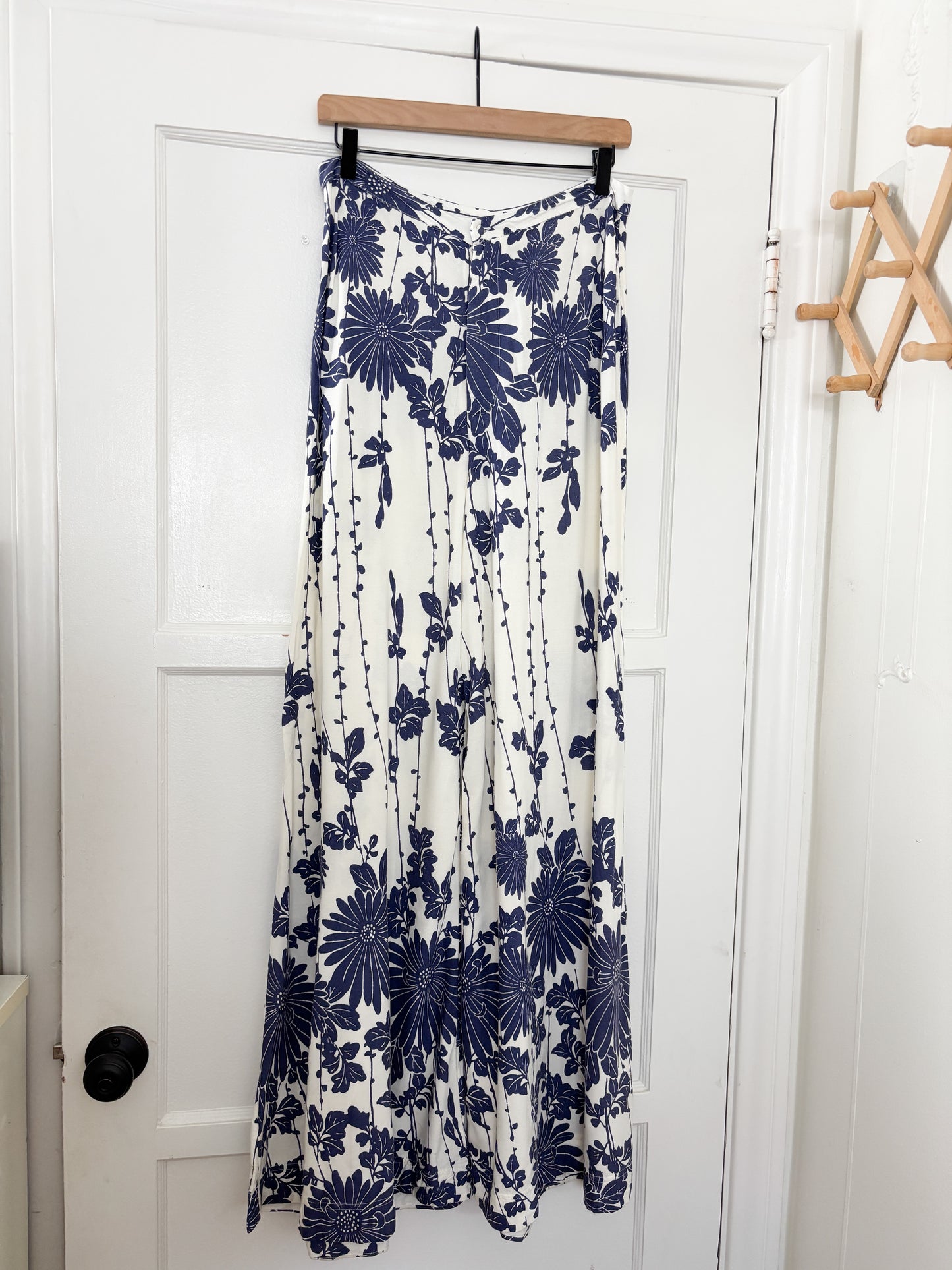 Free People Floral Blue Pants (10)