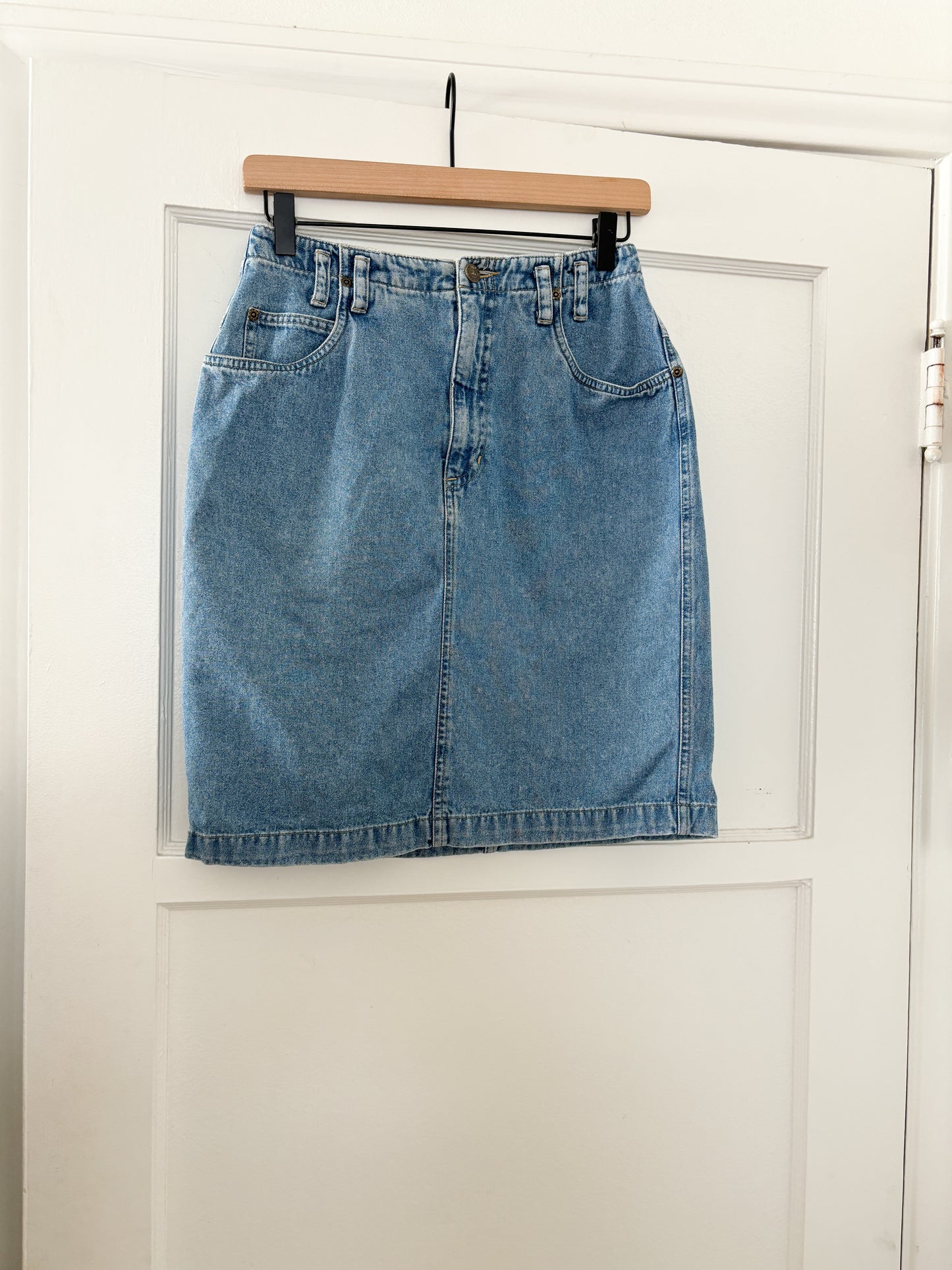 Vintage Liz Claiborne Denim Skirt (26”)