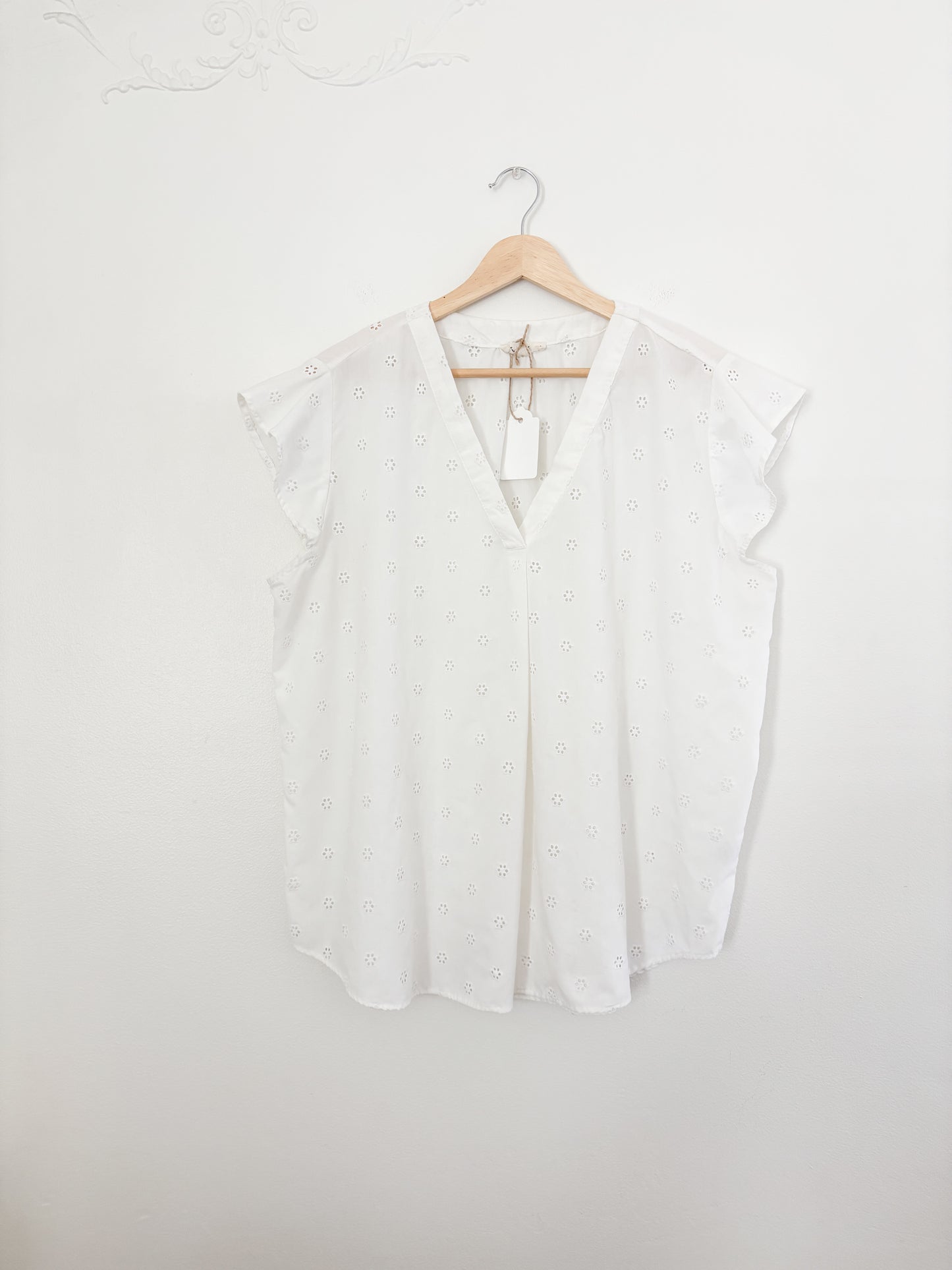 White Ruffle Eyelet blouse (L)