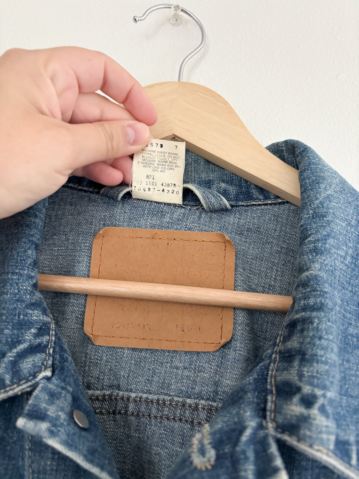 Vintage Levis Relaxed Trucker Jacket (M)