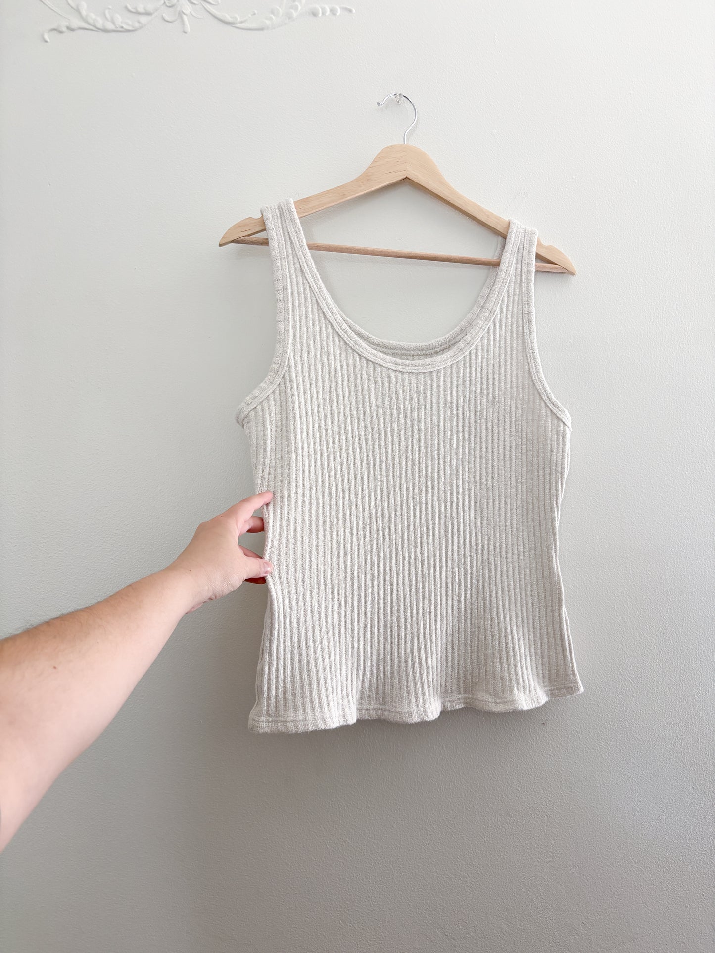 Everlane Ribbed Tank top (M)