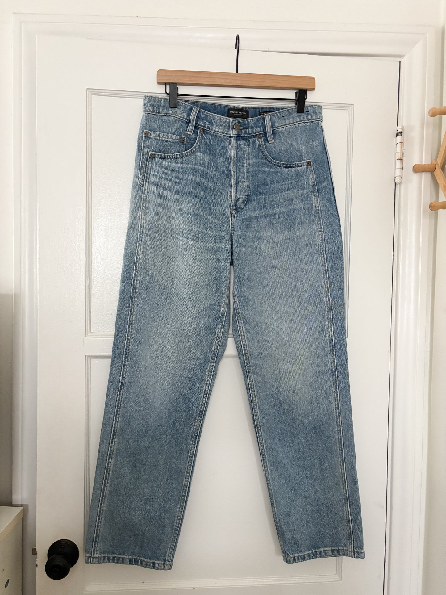 Banana Republic “Ranger” High Rise Straight Jeans (30/31”)