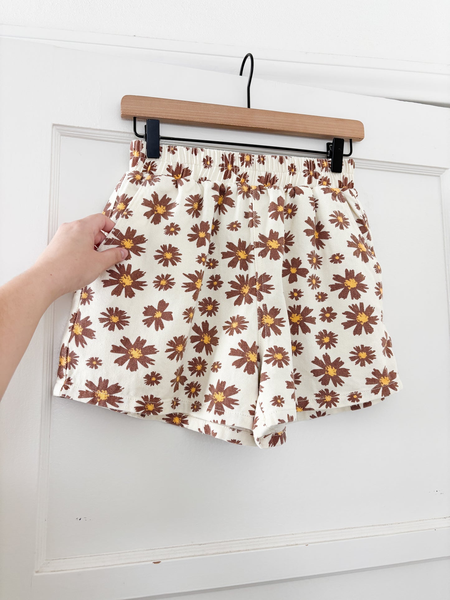 NWT Nectar Floral Easy Shorts (M)