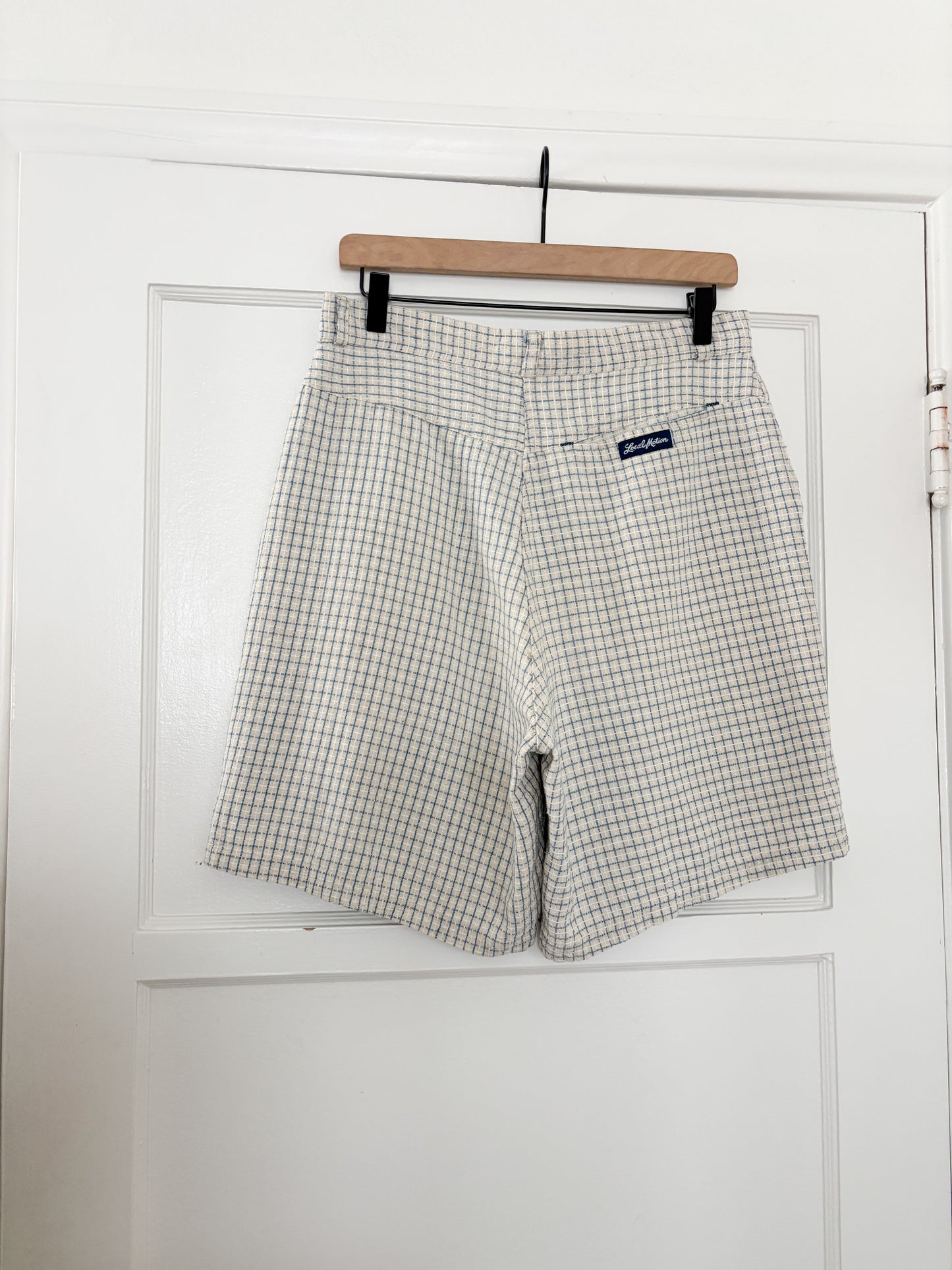 Vintage Plaid Shorts (30/31”)