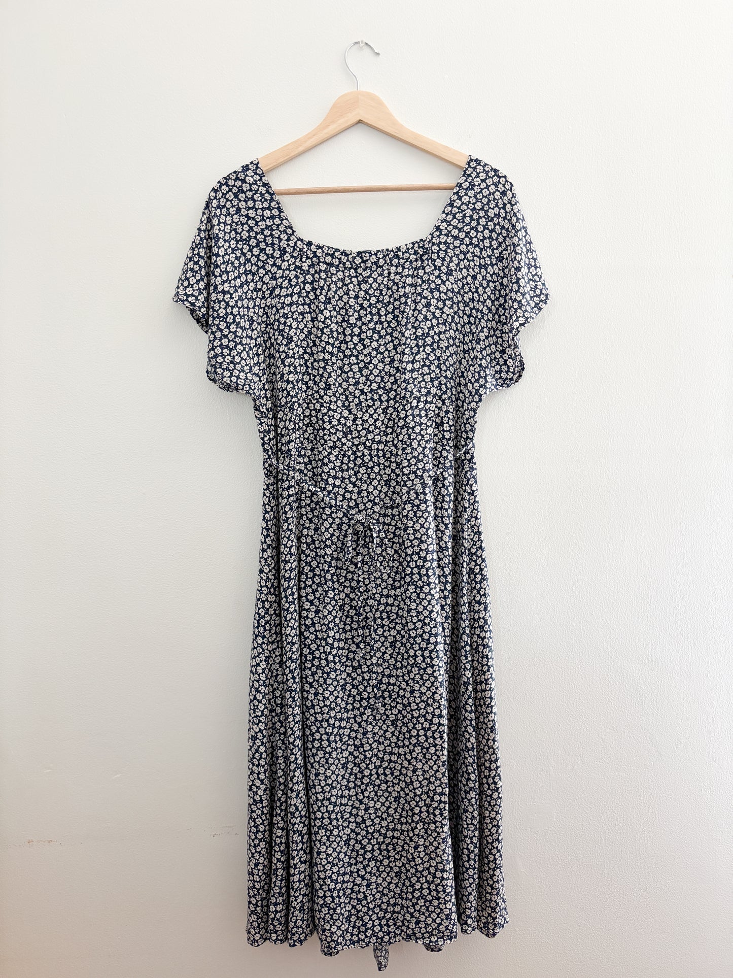 Zara floral dress (M)