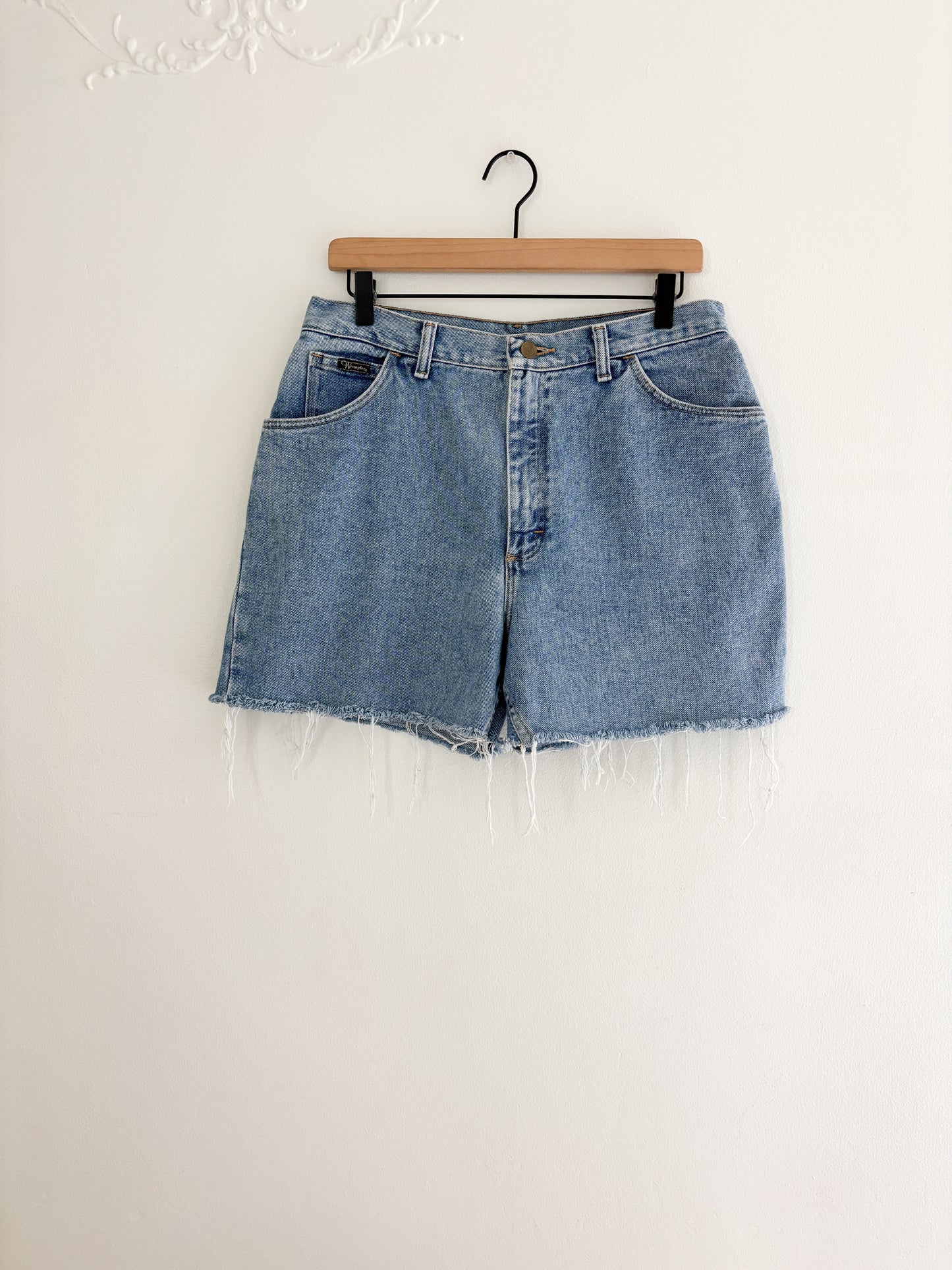 Vintage Wrangler Shorts (30/31”)
