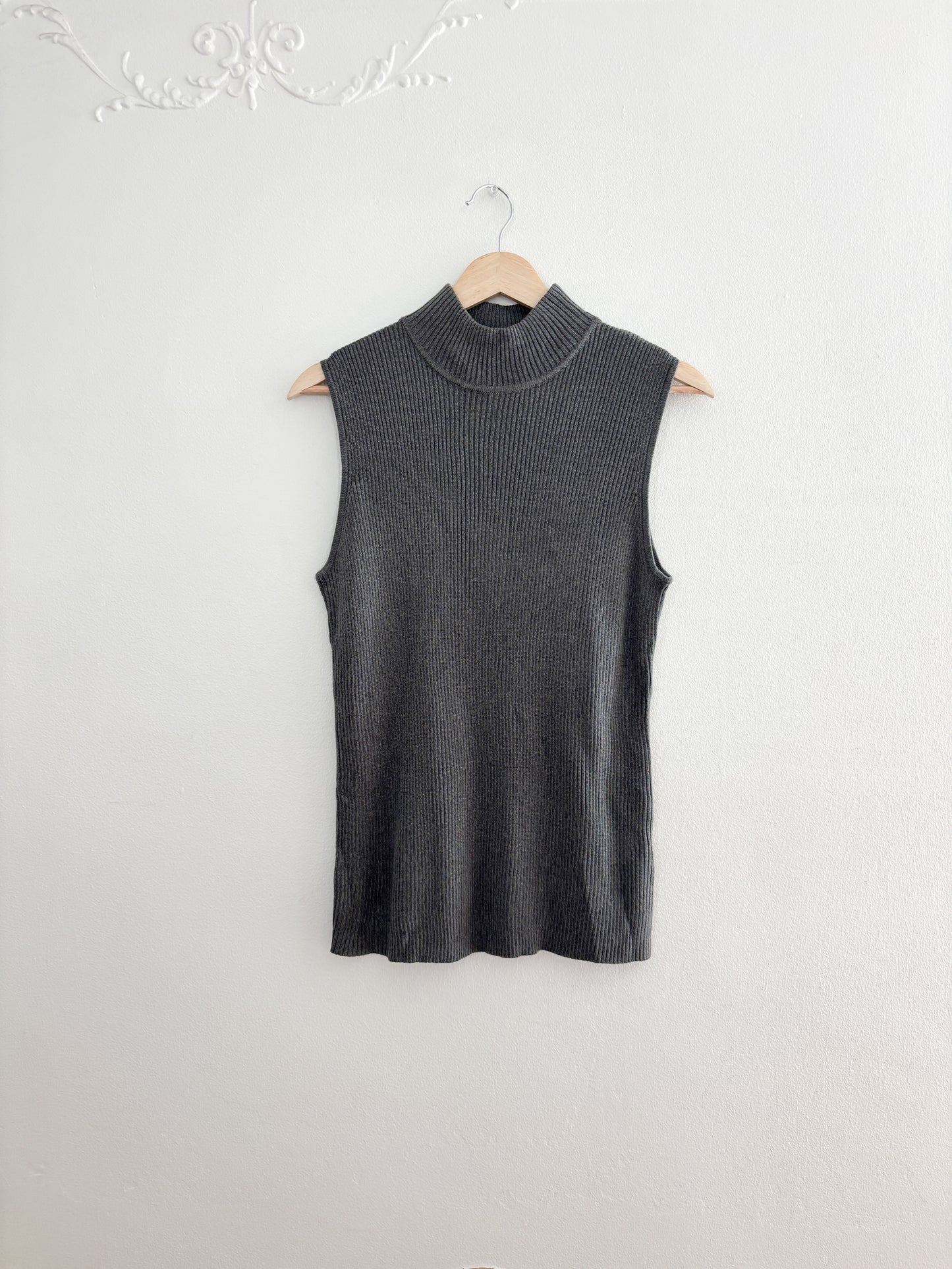 Dana Buchman Ribbed Mockneck (L)