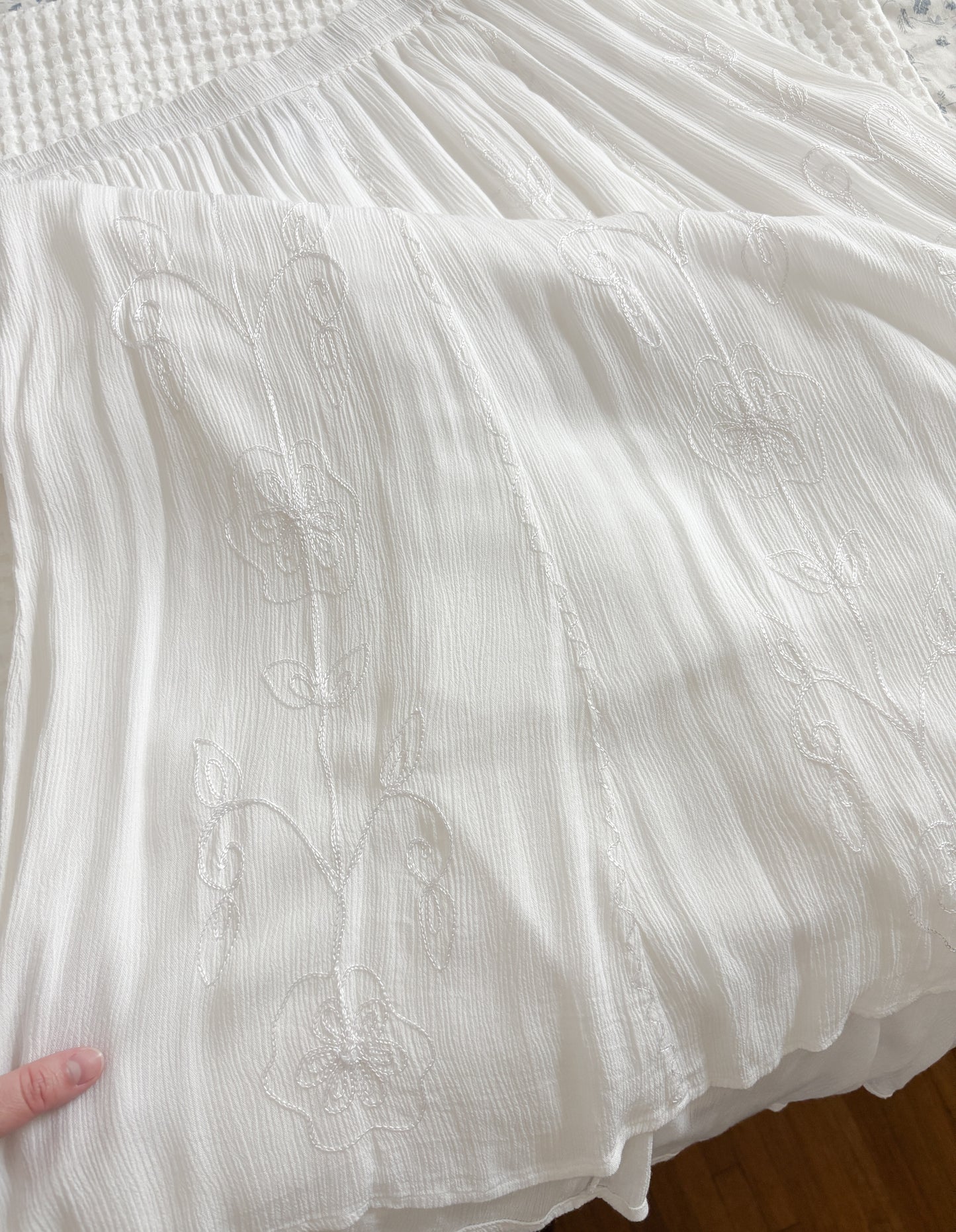 Vintage Floral Embroidered Skirt