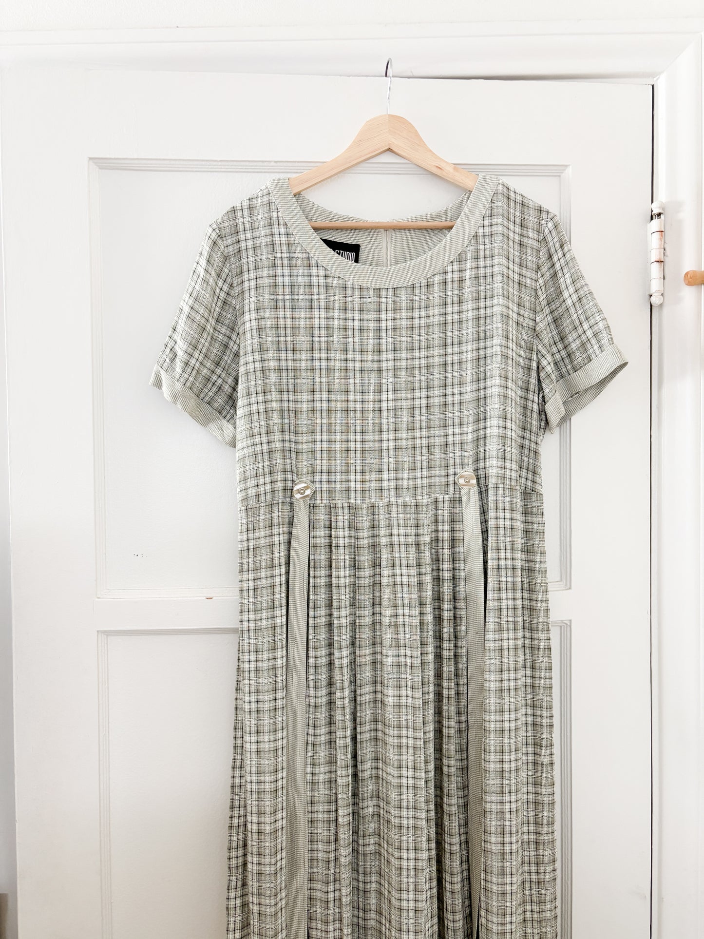 Vintage Plaid Dress (M/L)
