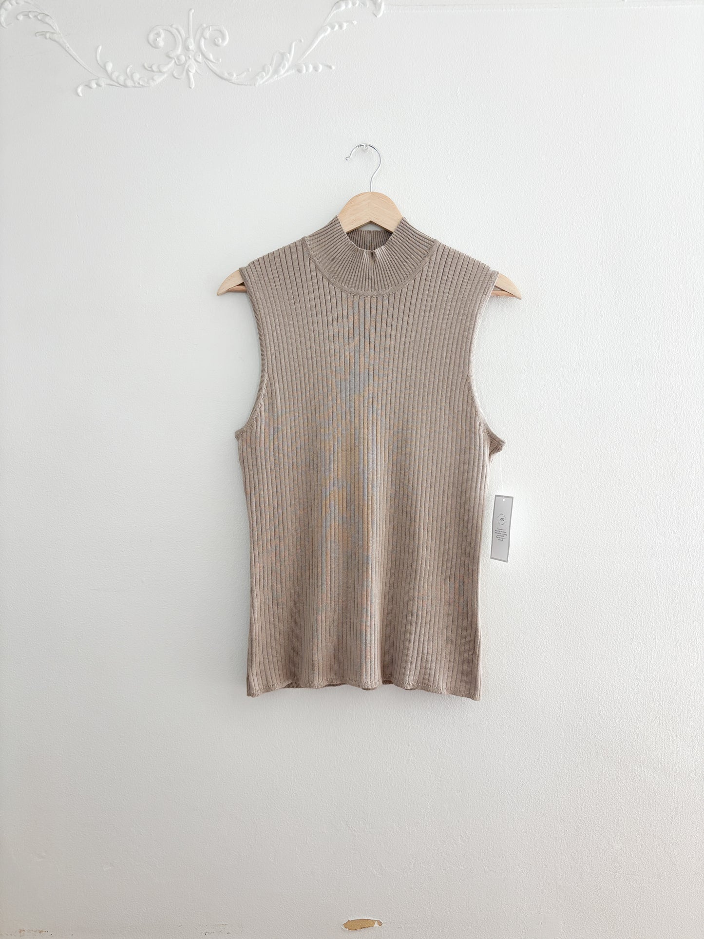 NWT Ribbed Mockneck (XL)