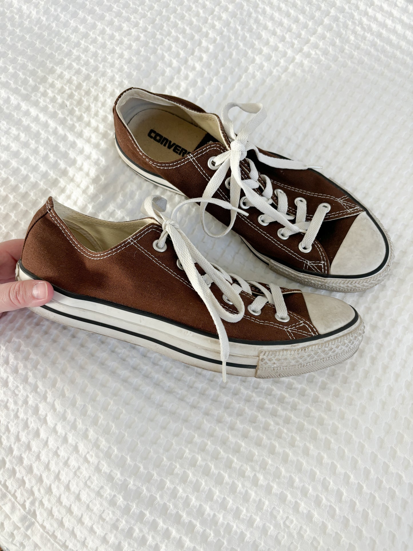 Brown low top converse
