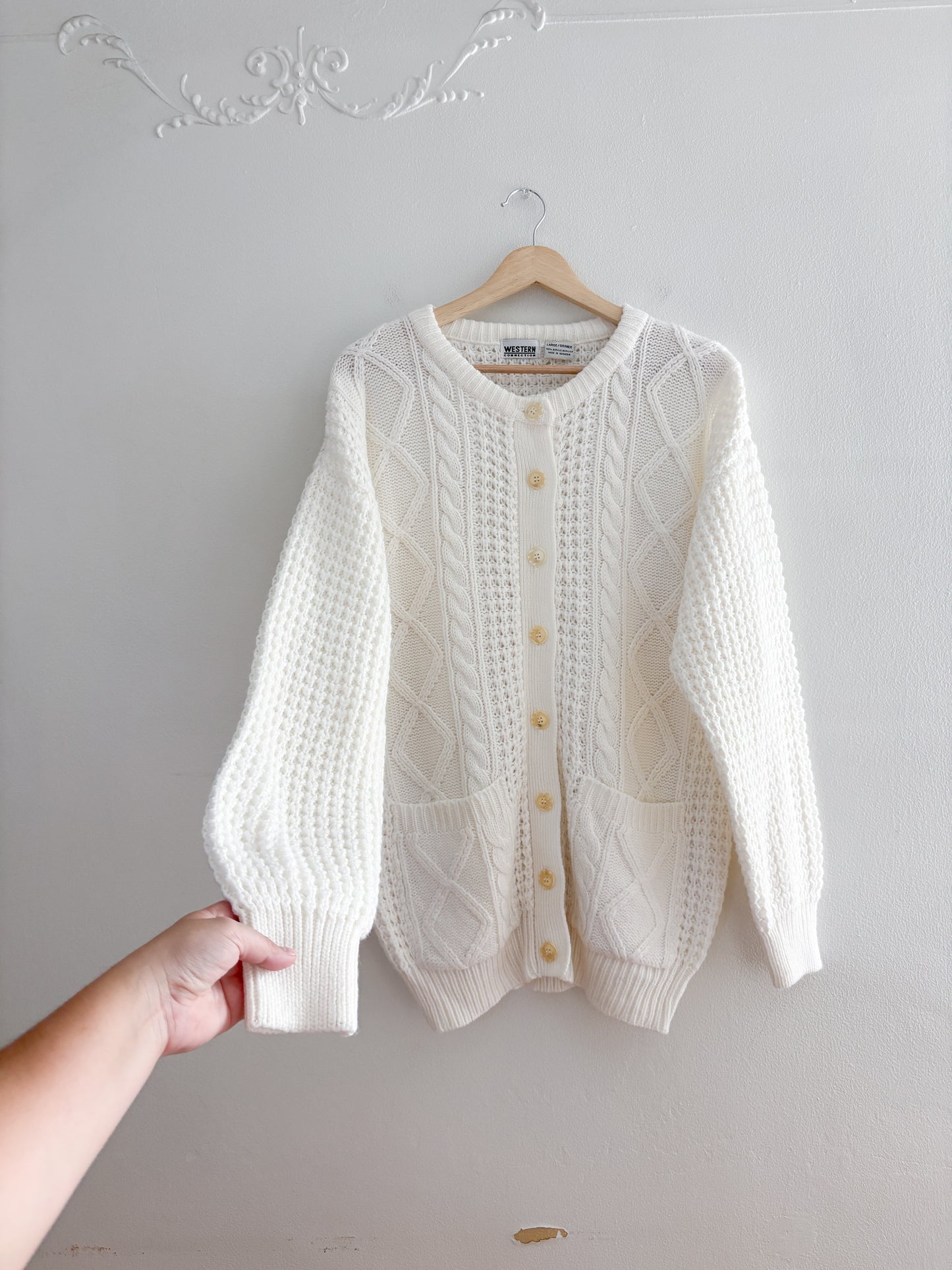 Vintage Cable knit Cardigan (L)