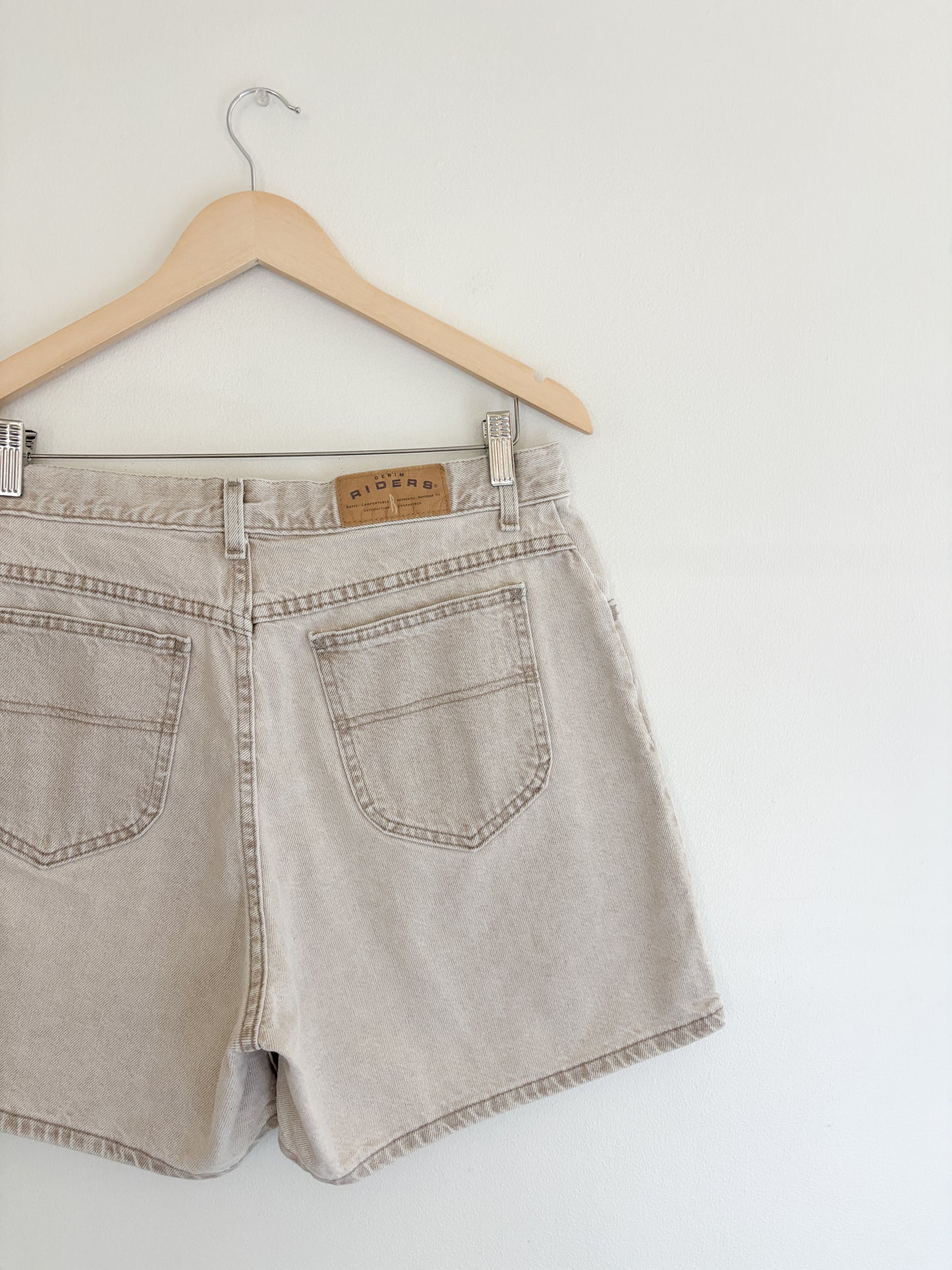 Vintage Riders Tan Shorts (32”)
