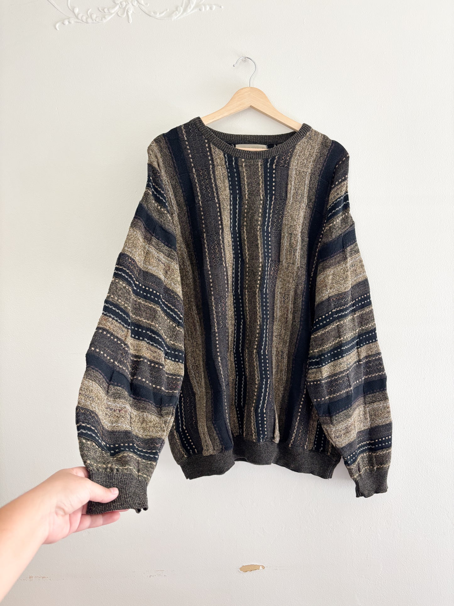 Vintage Patterned Sweater (L)