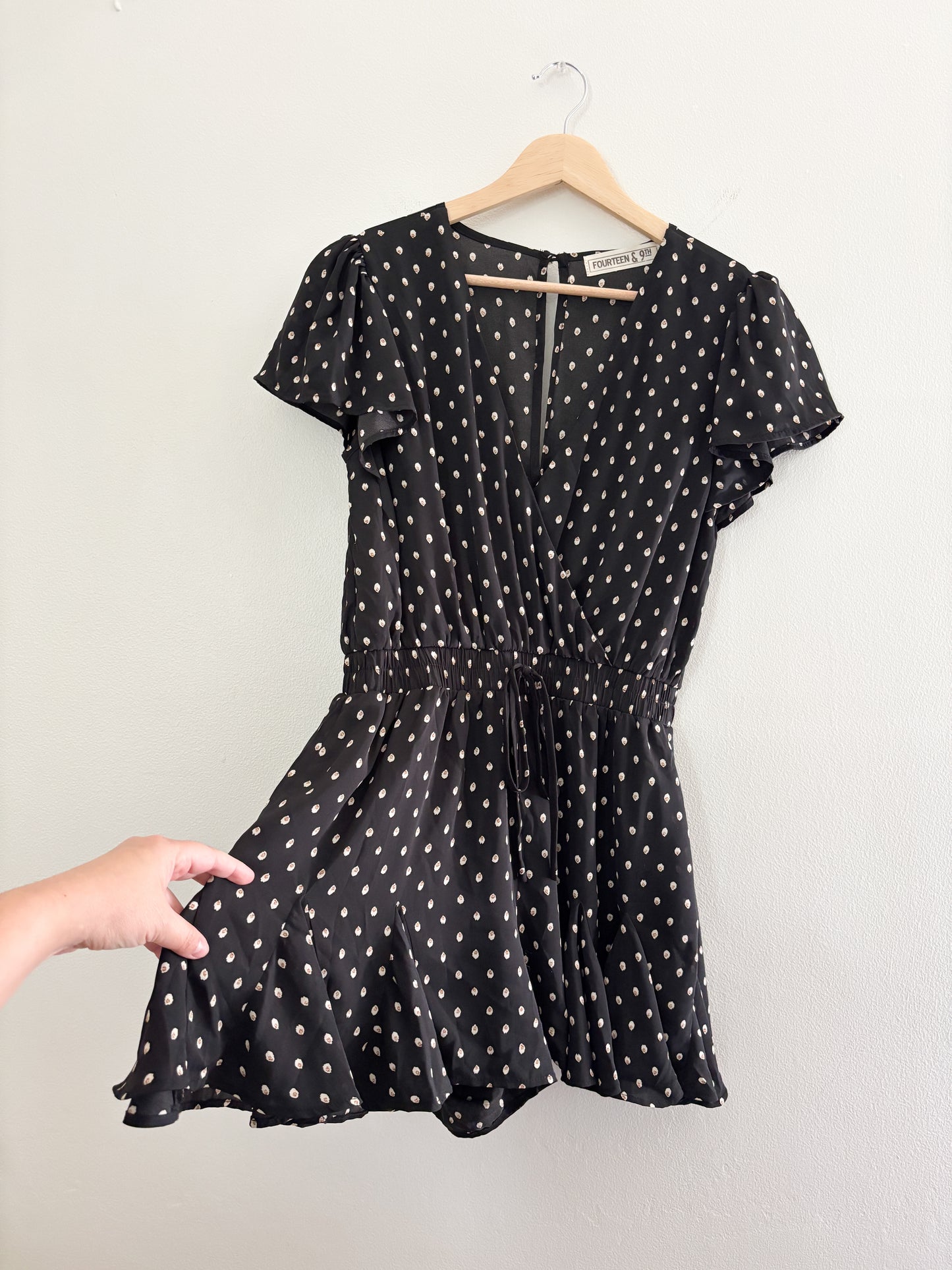 Black Patterned Flowy Romper (S)