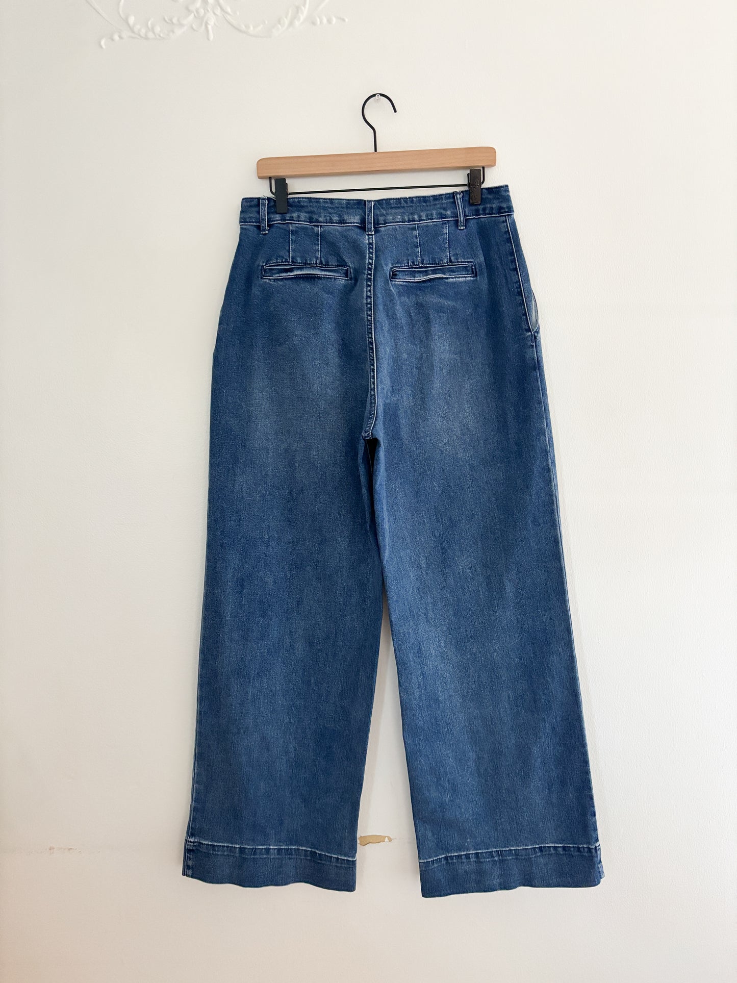 Bagatelle Wide Leg Jeans (31)