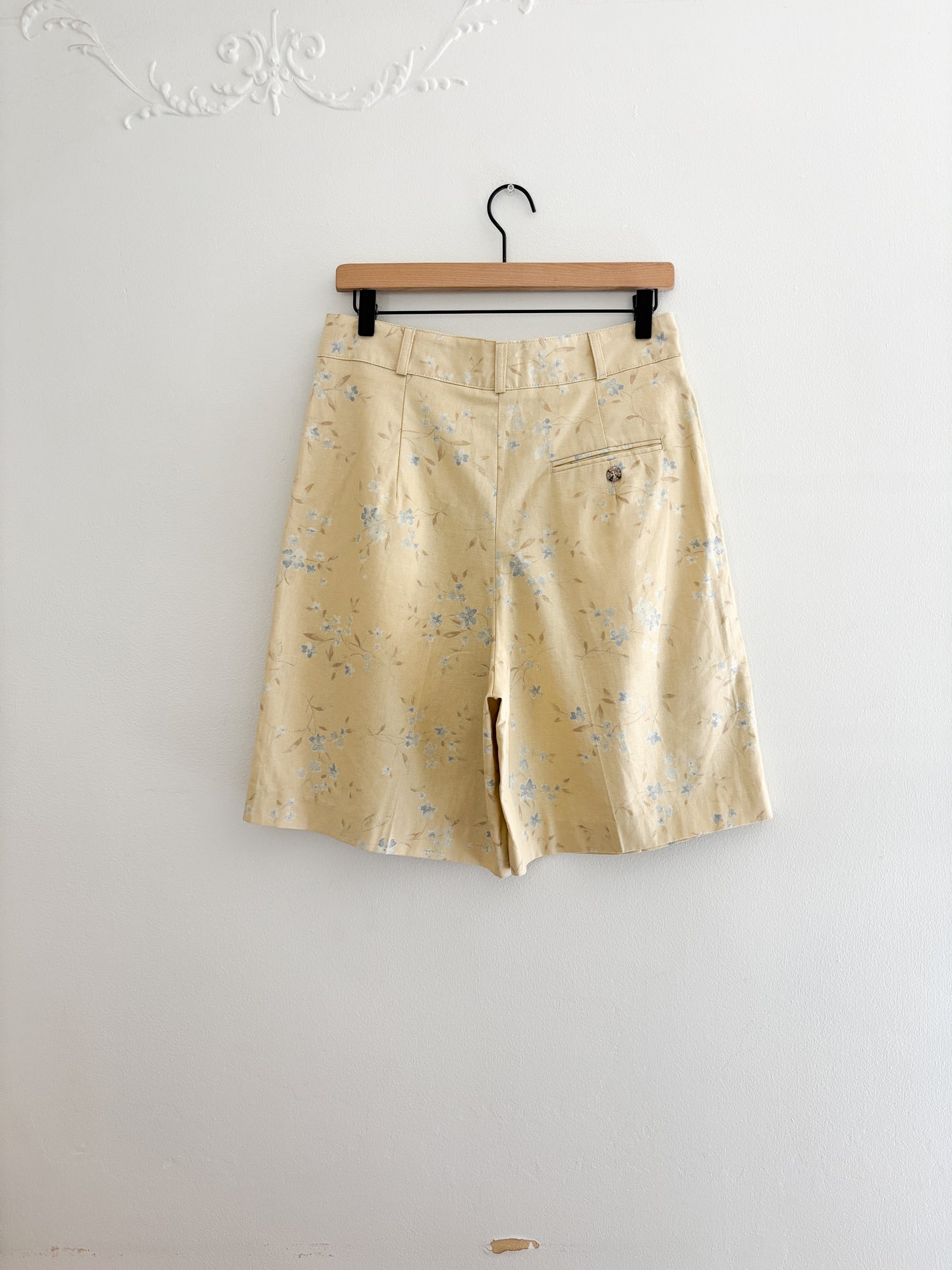 Vintage Floral Shorts (28/29”)