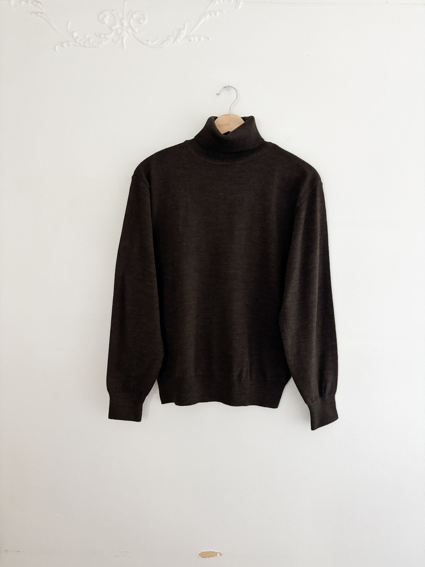 Brown Turtleneck Sweater (S/M)