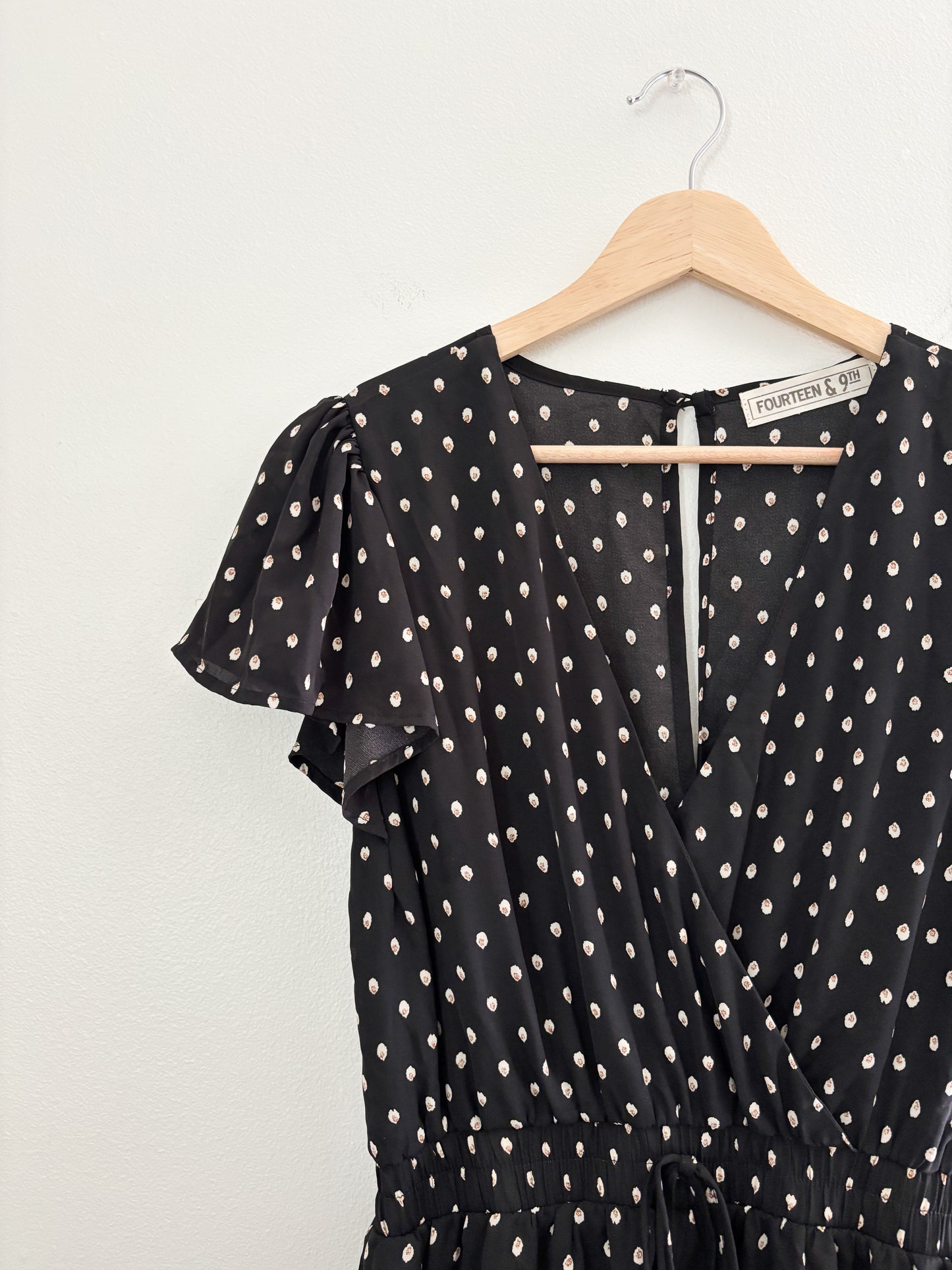 Black Patterned Flowy Romper (S)