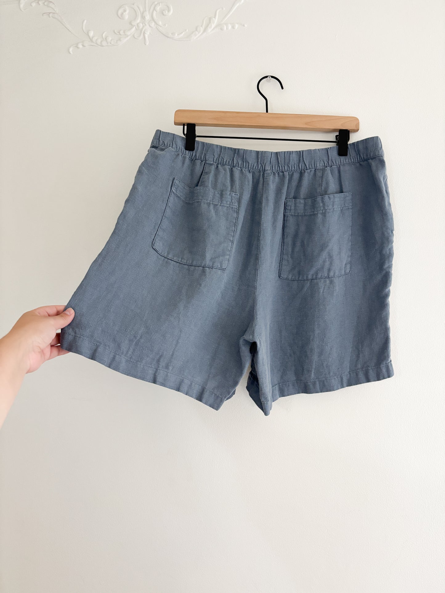 J Jill Linen Blue Shorts (L)