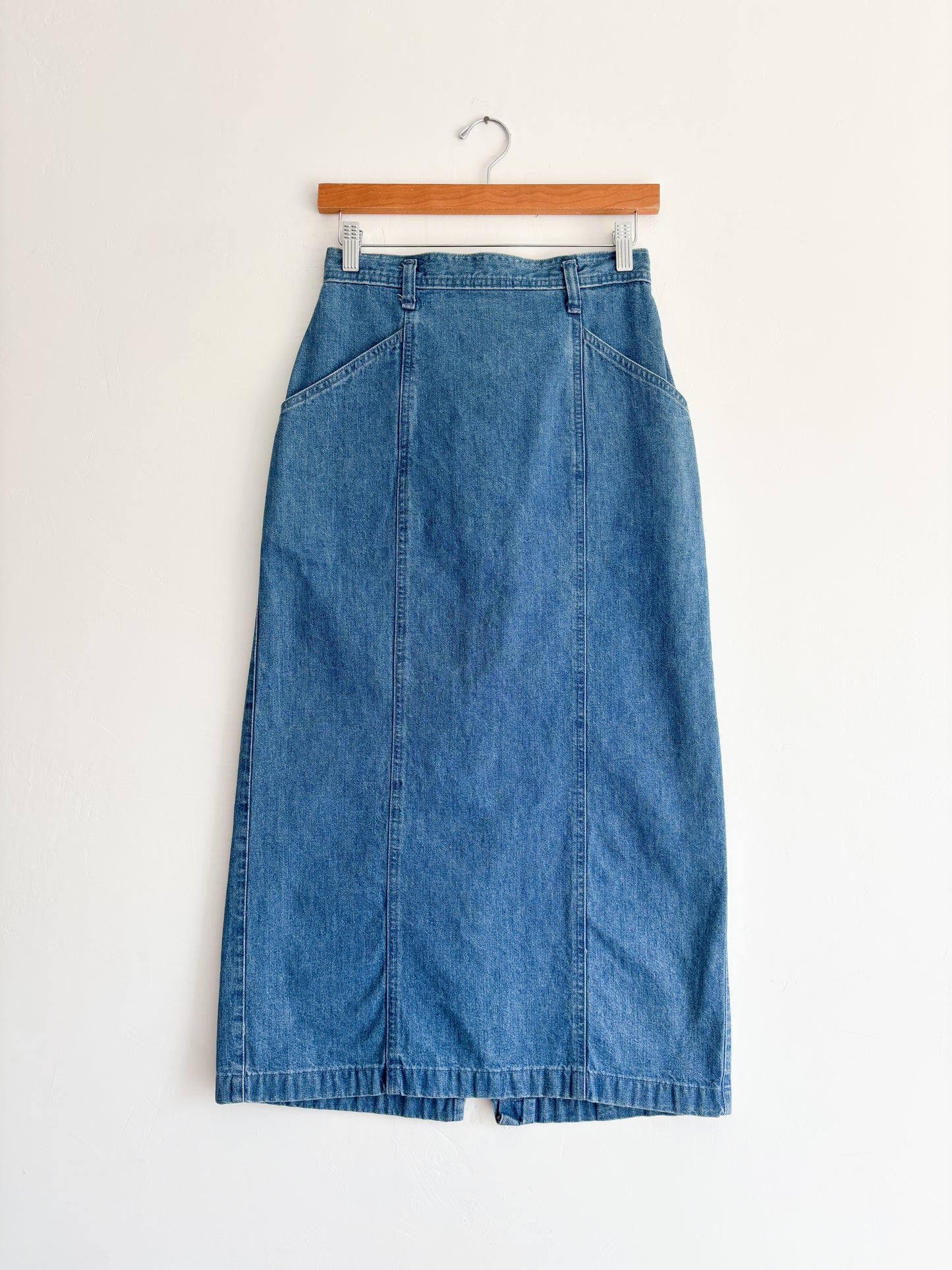 Vintage denim skirt (26”)