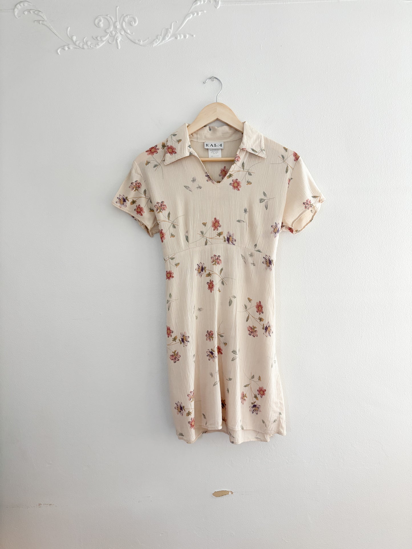 Vintage Floral Mini Dress (S/M)