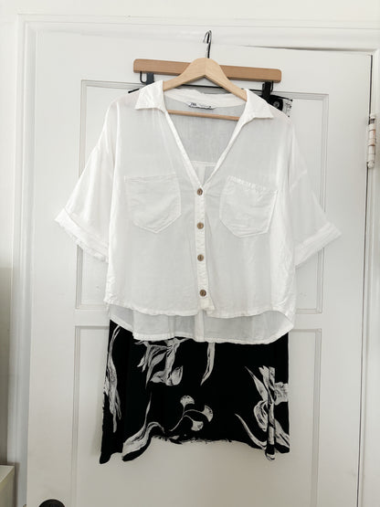 Vintage Black floral Skirt (30/31”)