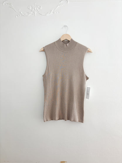 NWT Ribbed Mockneck (XL)