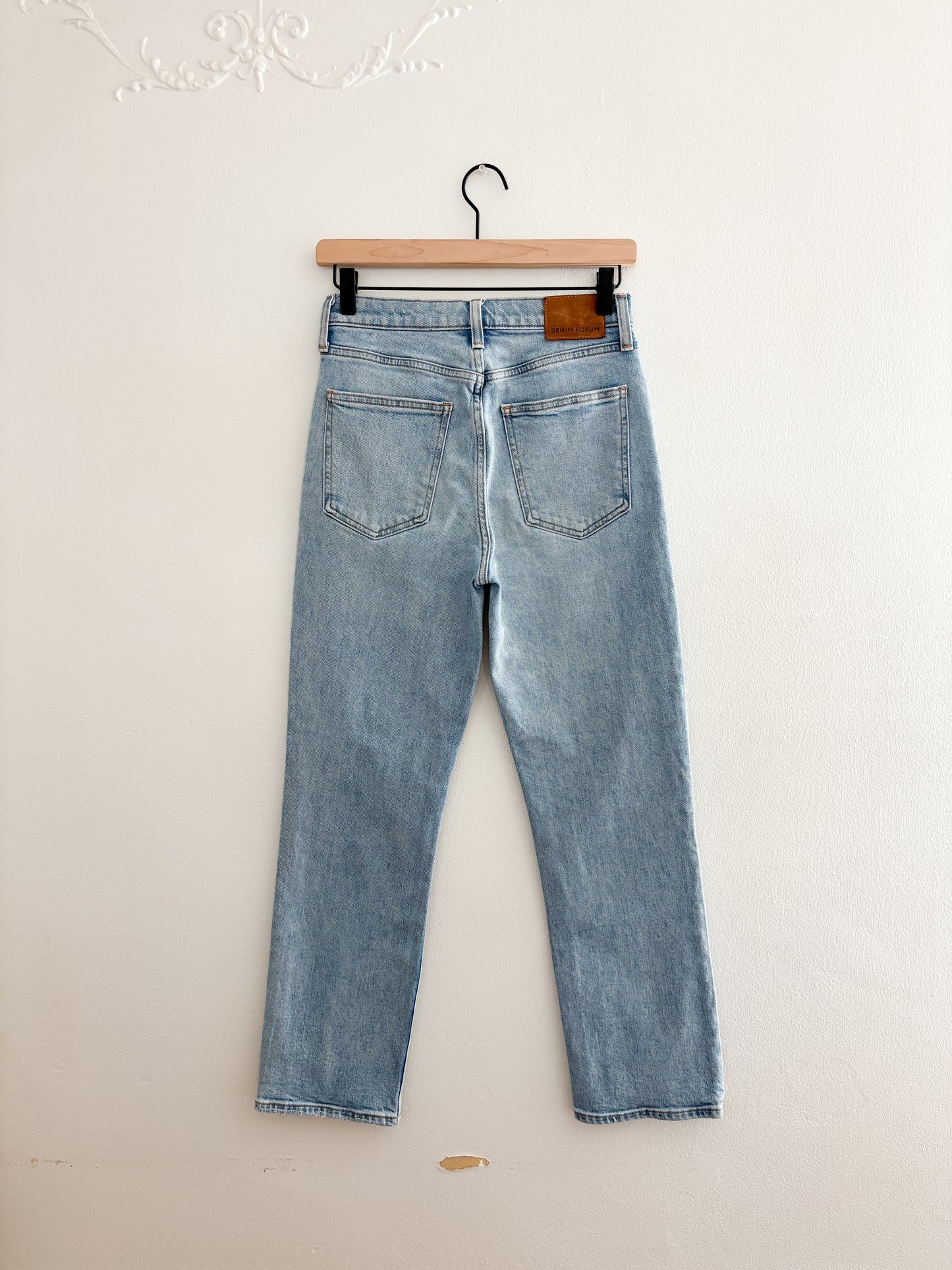 Denim Forum Arlo High Rise Straight Jeans (26)