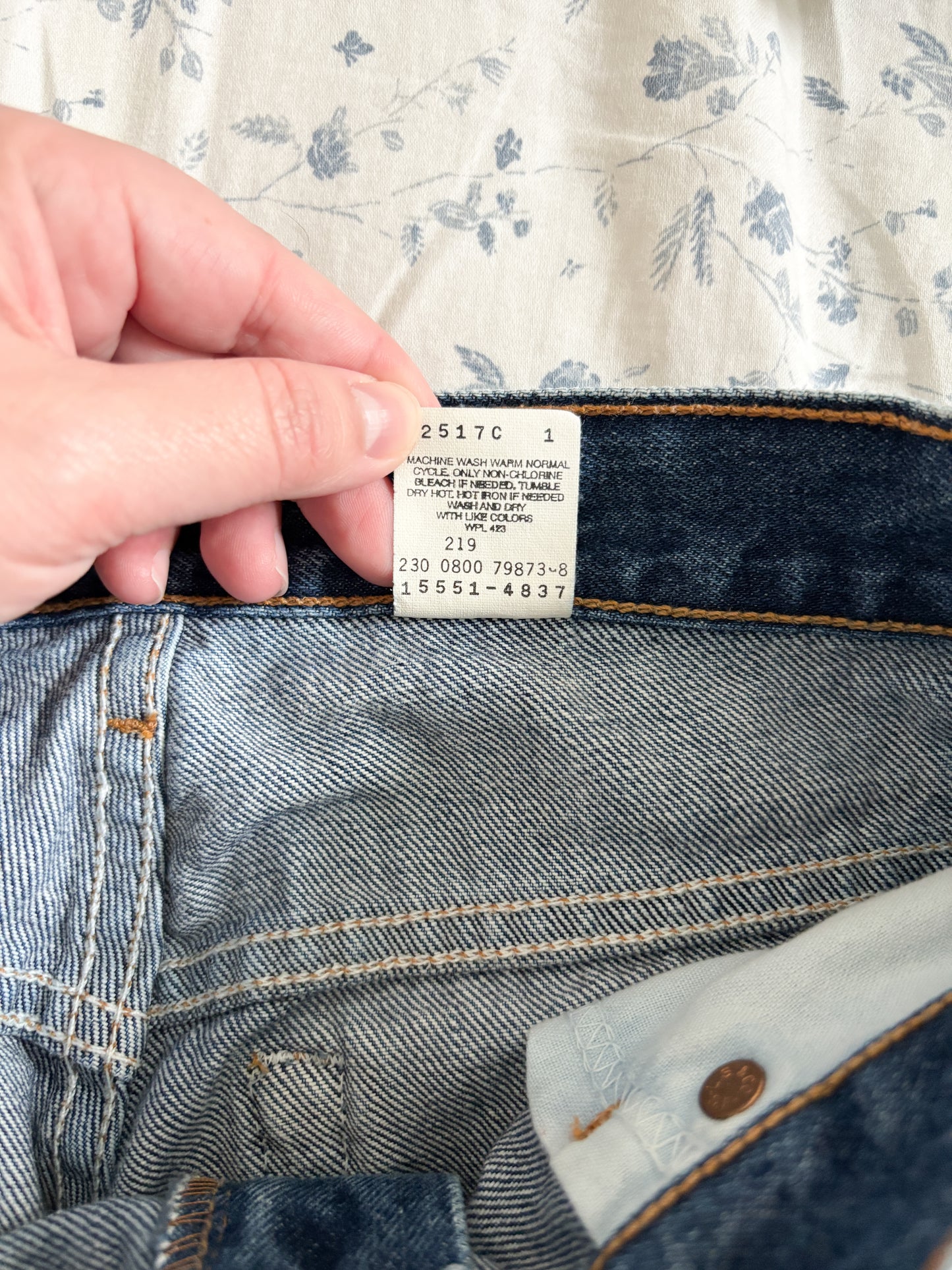 Vintage 550 Relaxed Levis Jeans (26/27”)
